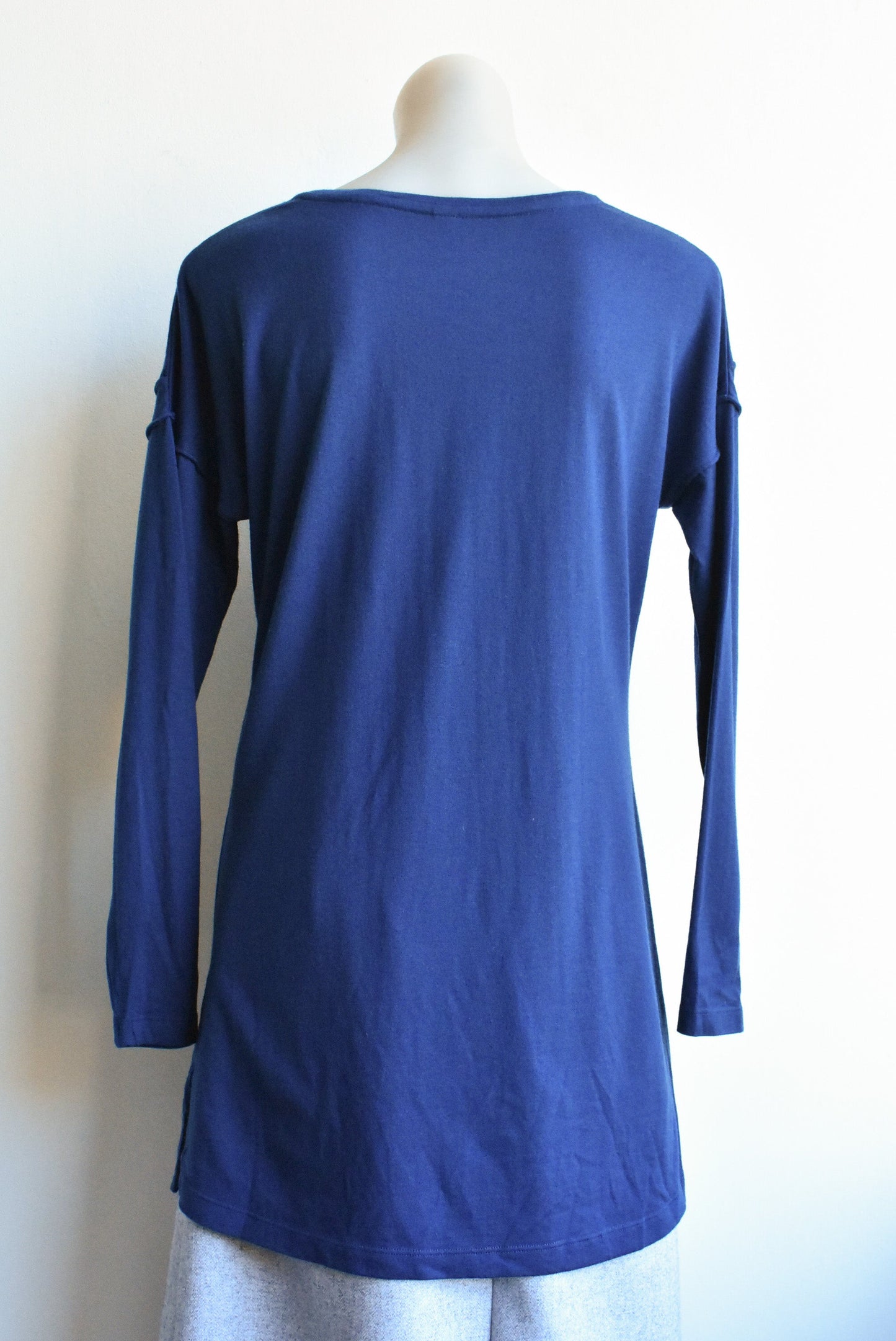 Wild South, 100% Natural long line merino/bamboo top, size 10