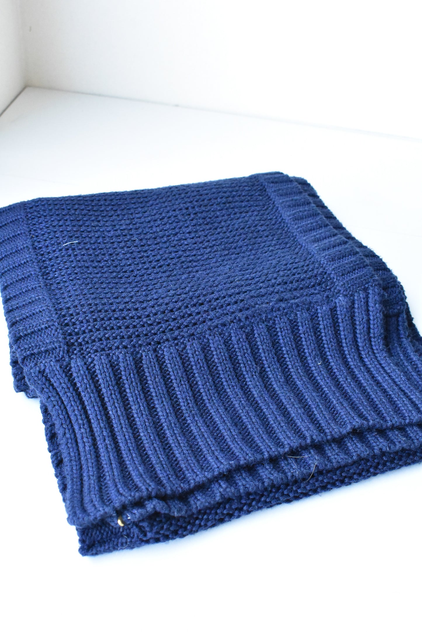 Storm navy scarf