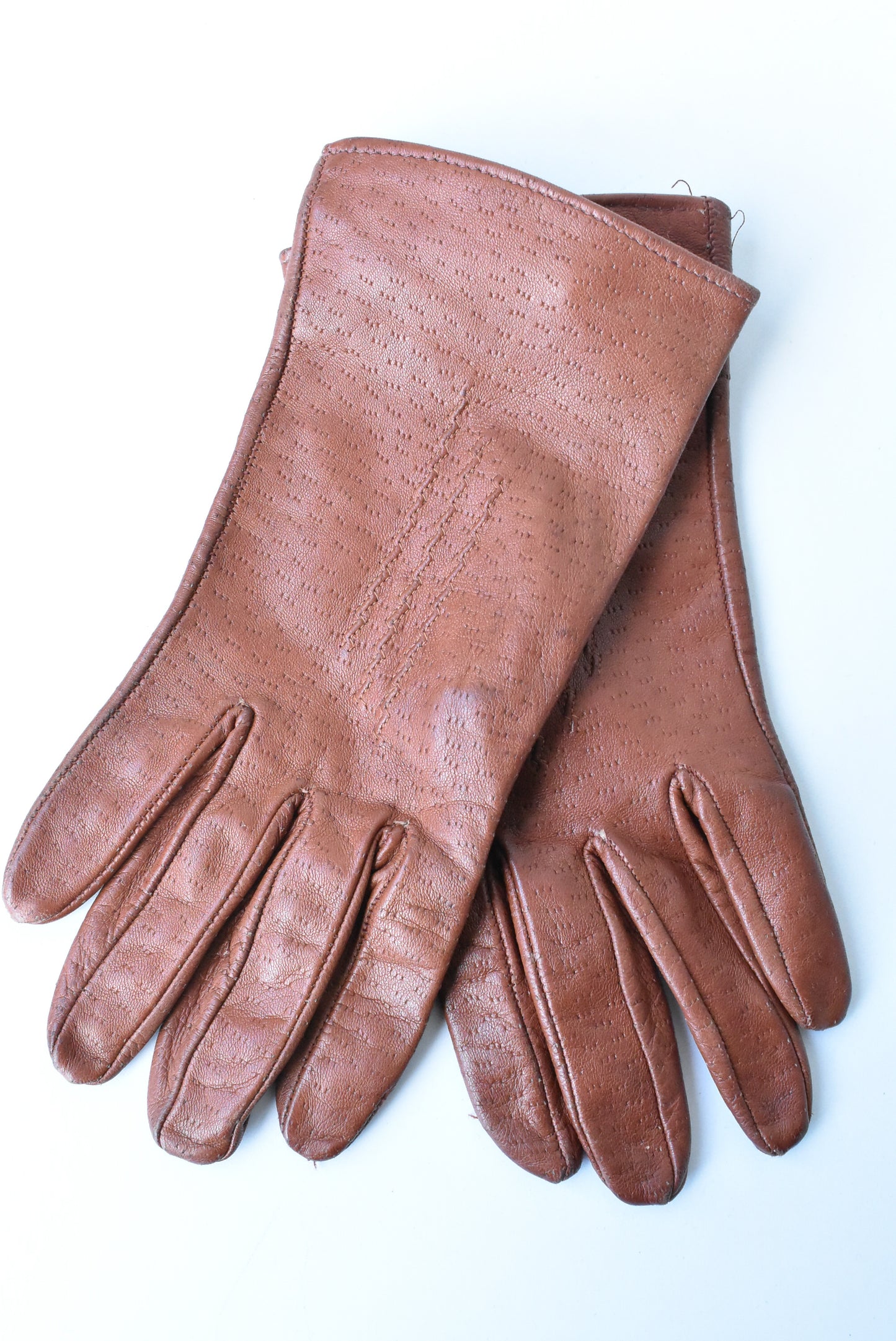 Tan leather gloves
