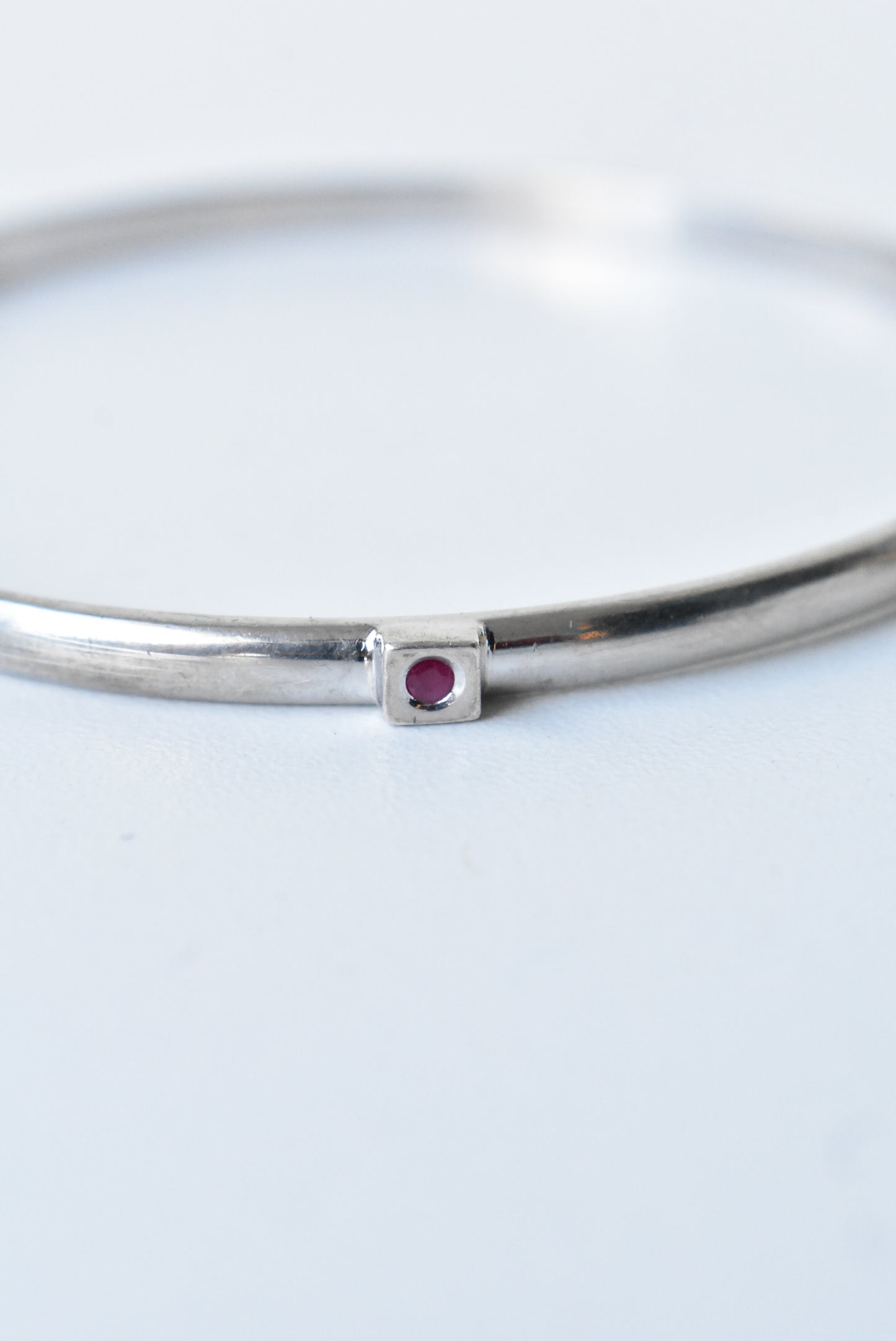Elle 925 silver + ruby bracelet