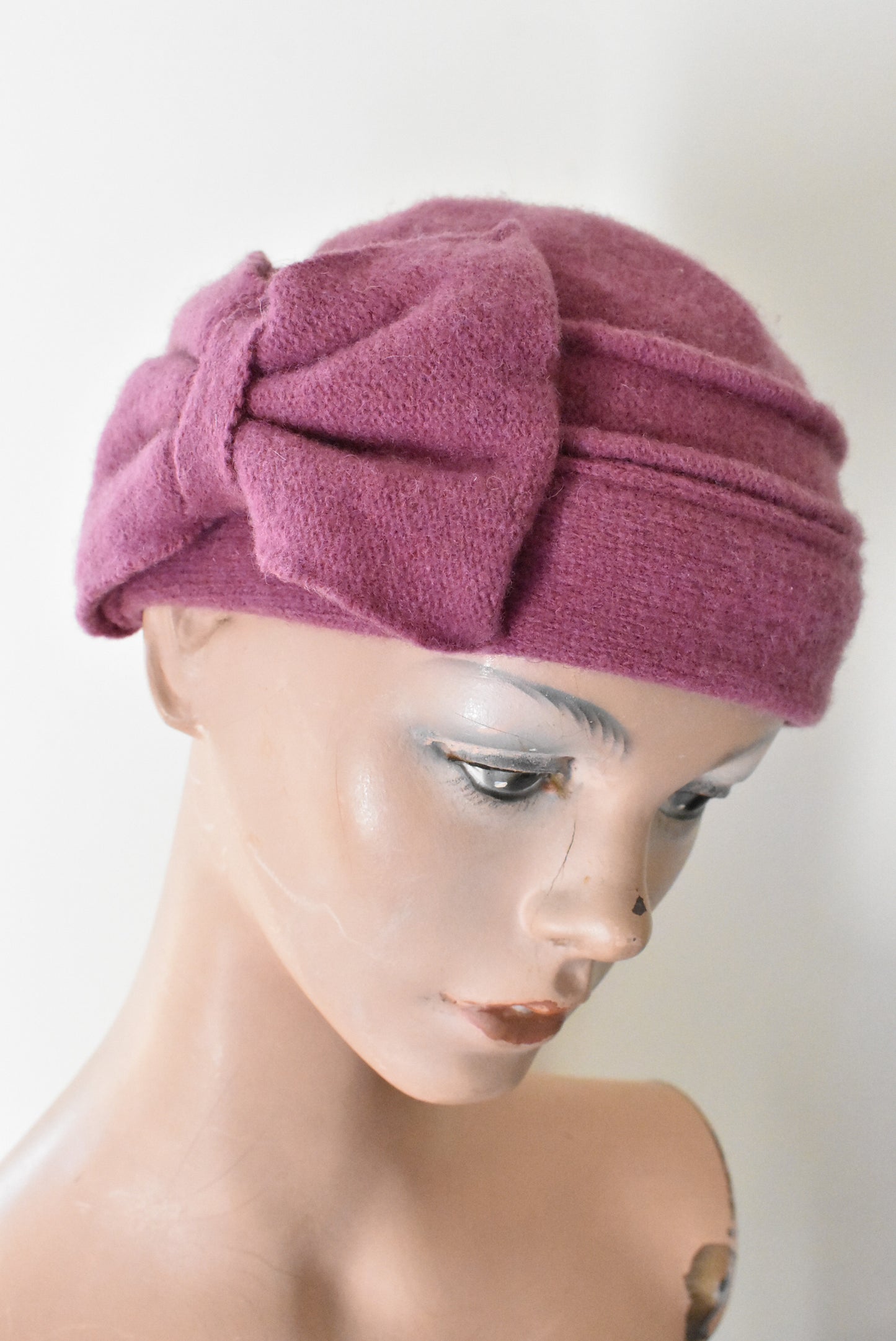 Gorgeous wool plum pillbox hat with bow