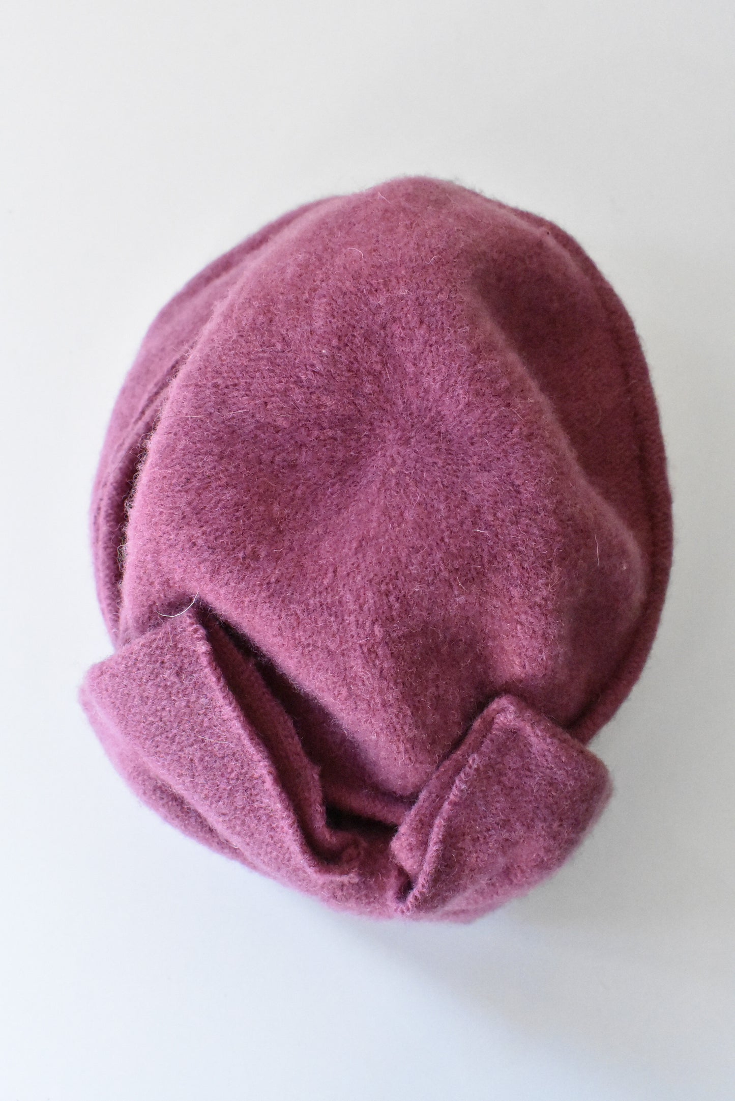 Gorgeous wool plum pillbox hat with bow