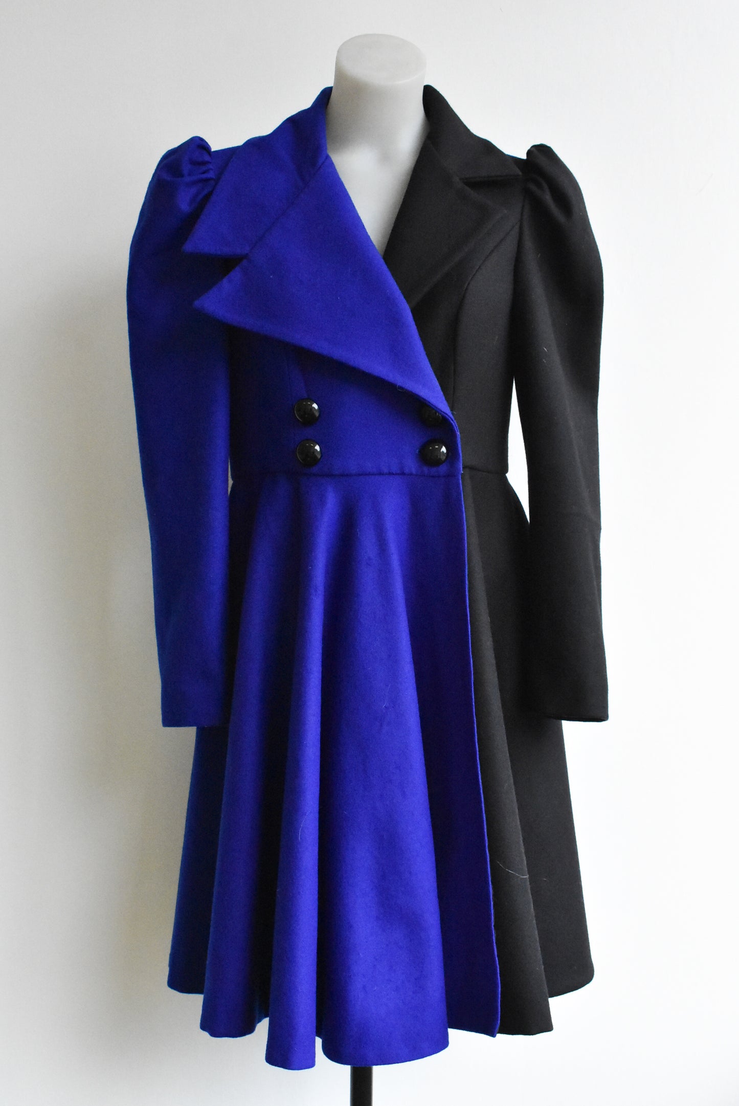 Laura Gabe Coat Size S