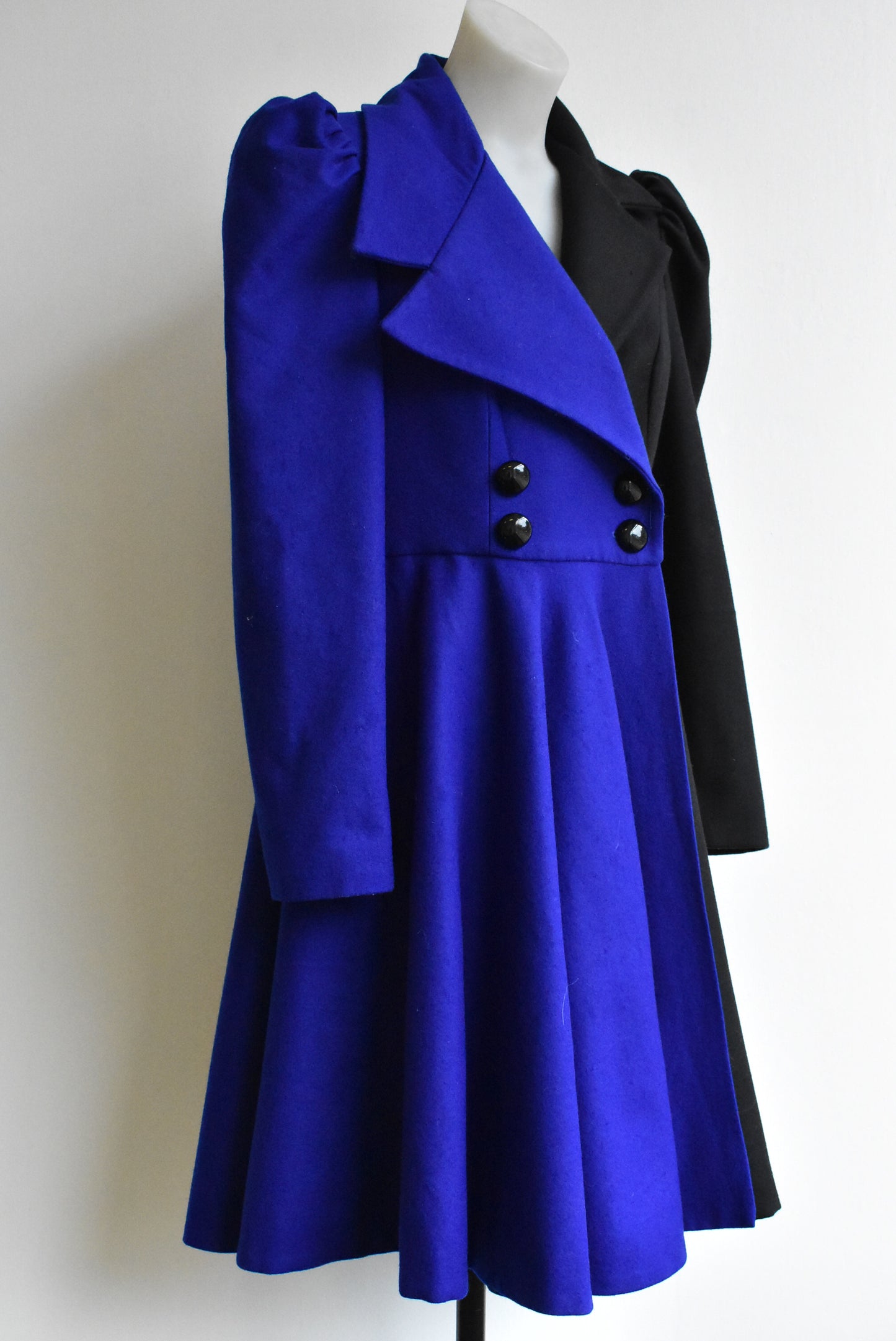Laura Gabe Coat Size S