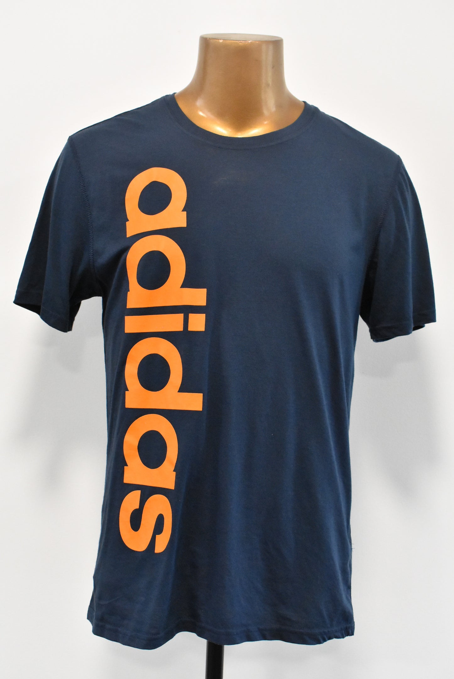 Adidas t-shirt L