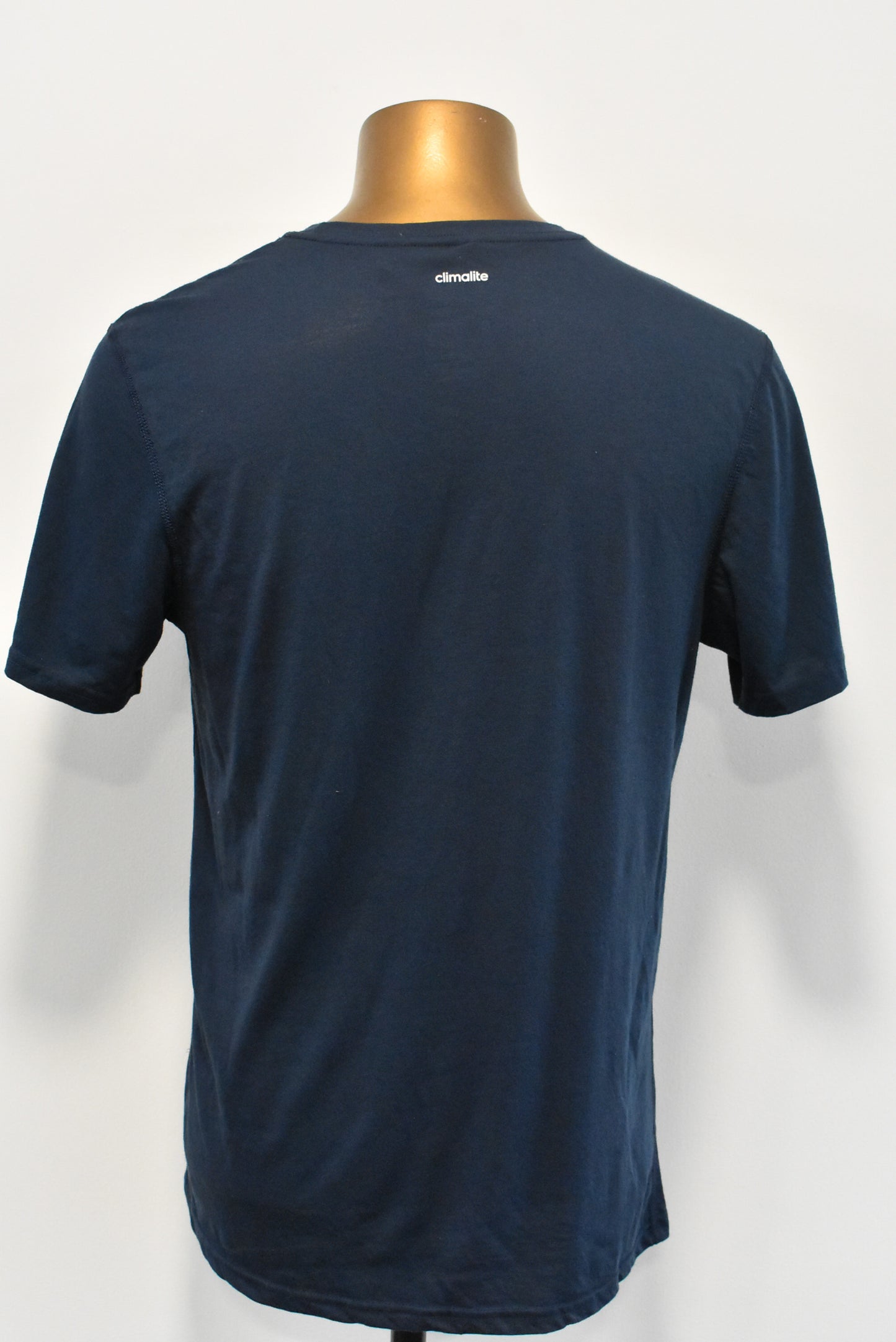 Adidas t-shirt L