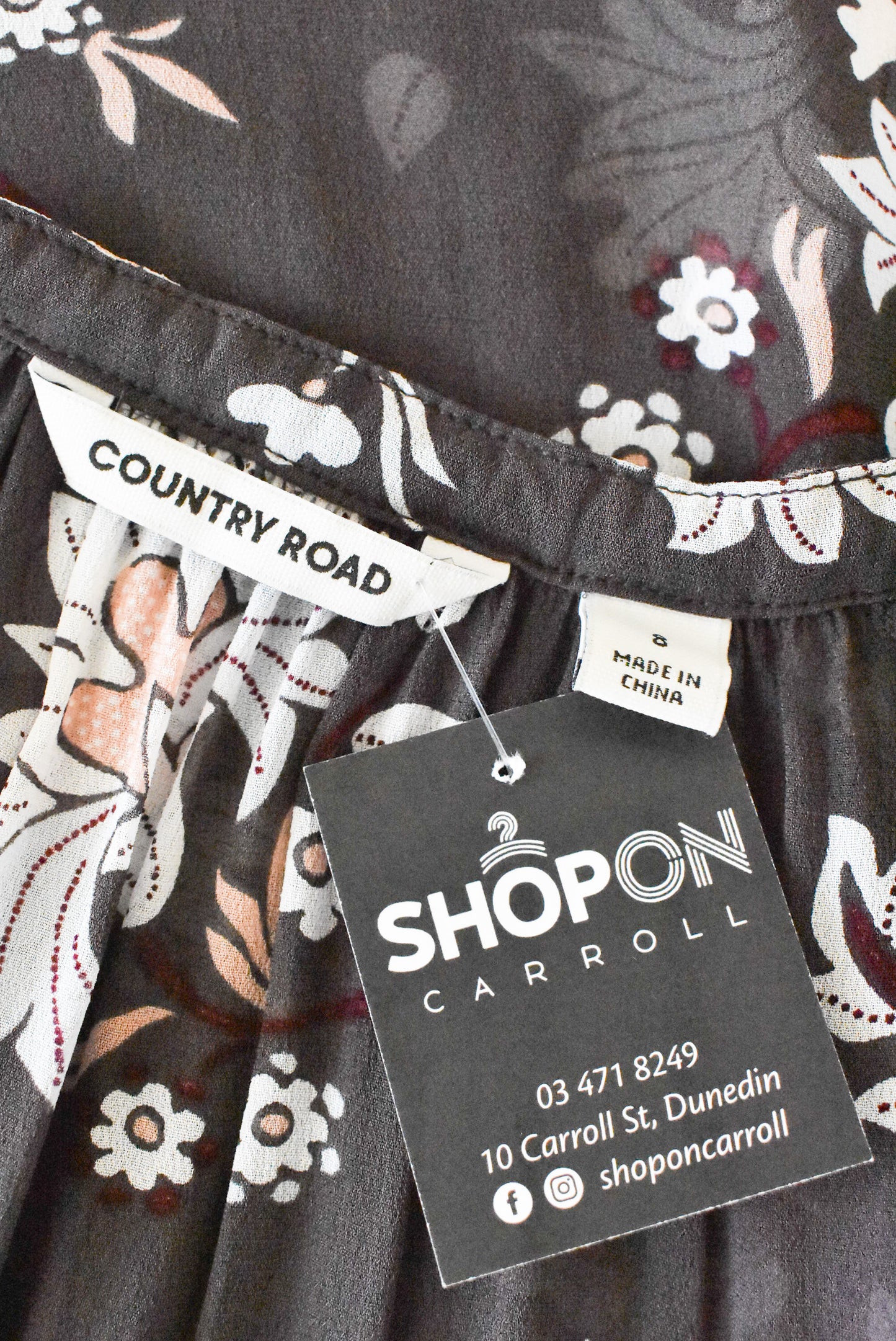 Country Road grey floral flared sleeve blouse, size 8