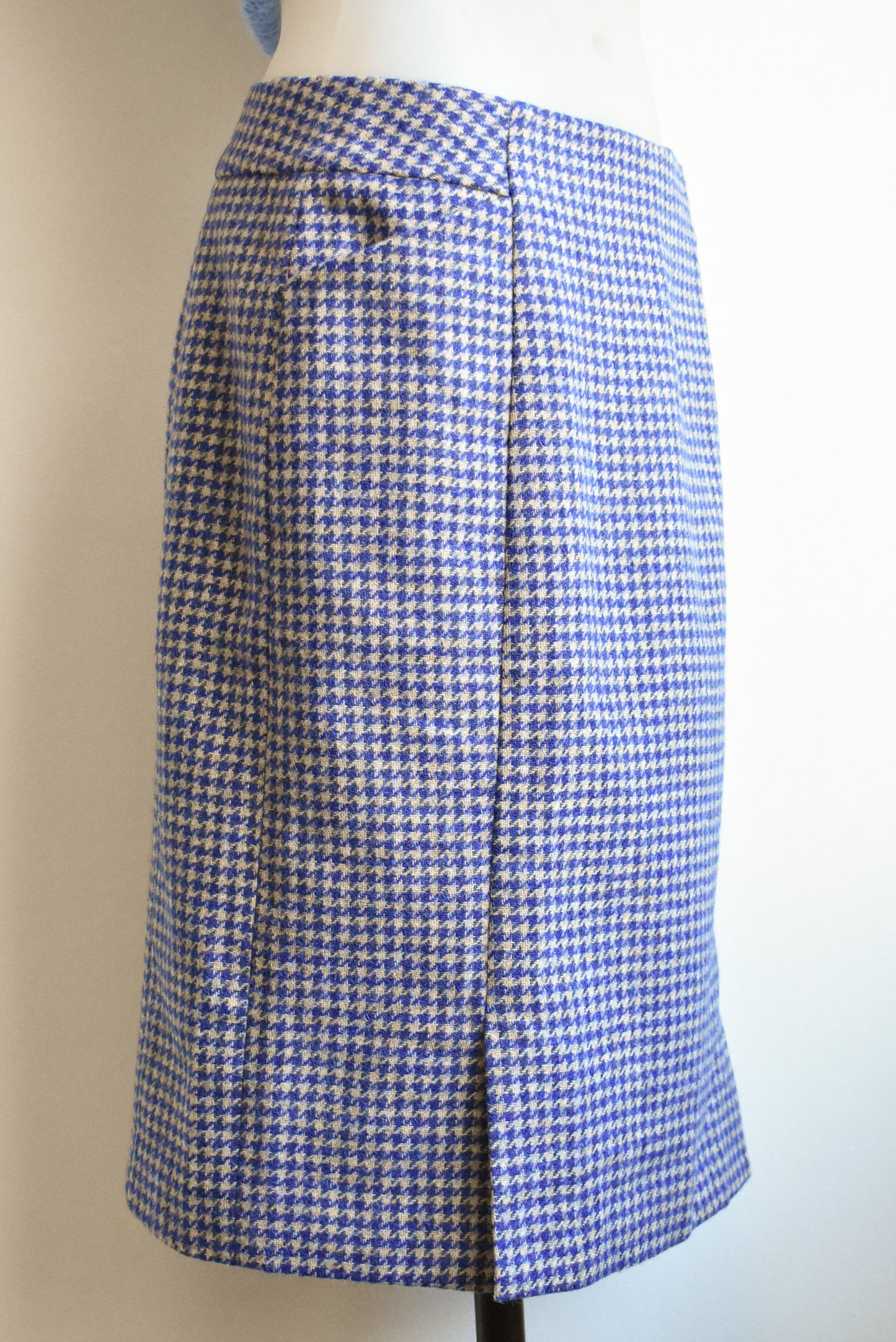 Boden wool tweed blue pencil skirt with pockets, size 10L