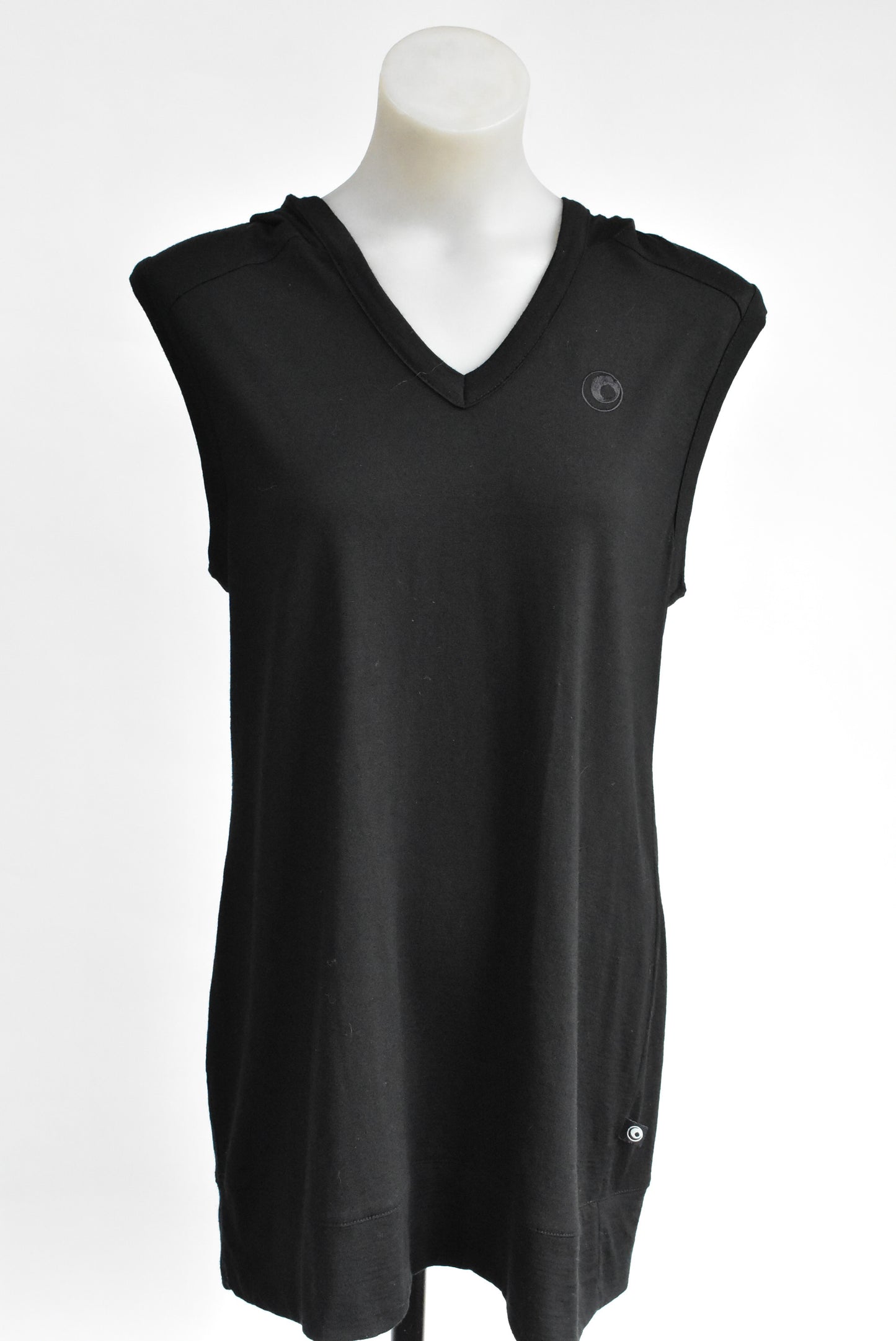 Glowing Sky hooded sleeveless merino top, 16