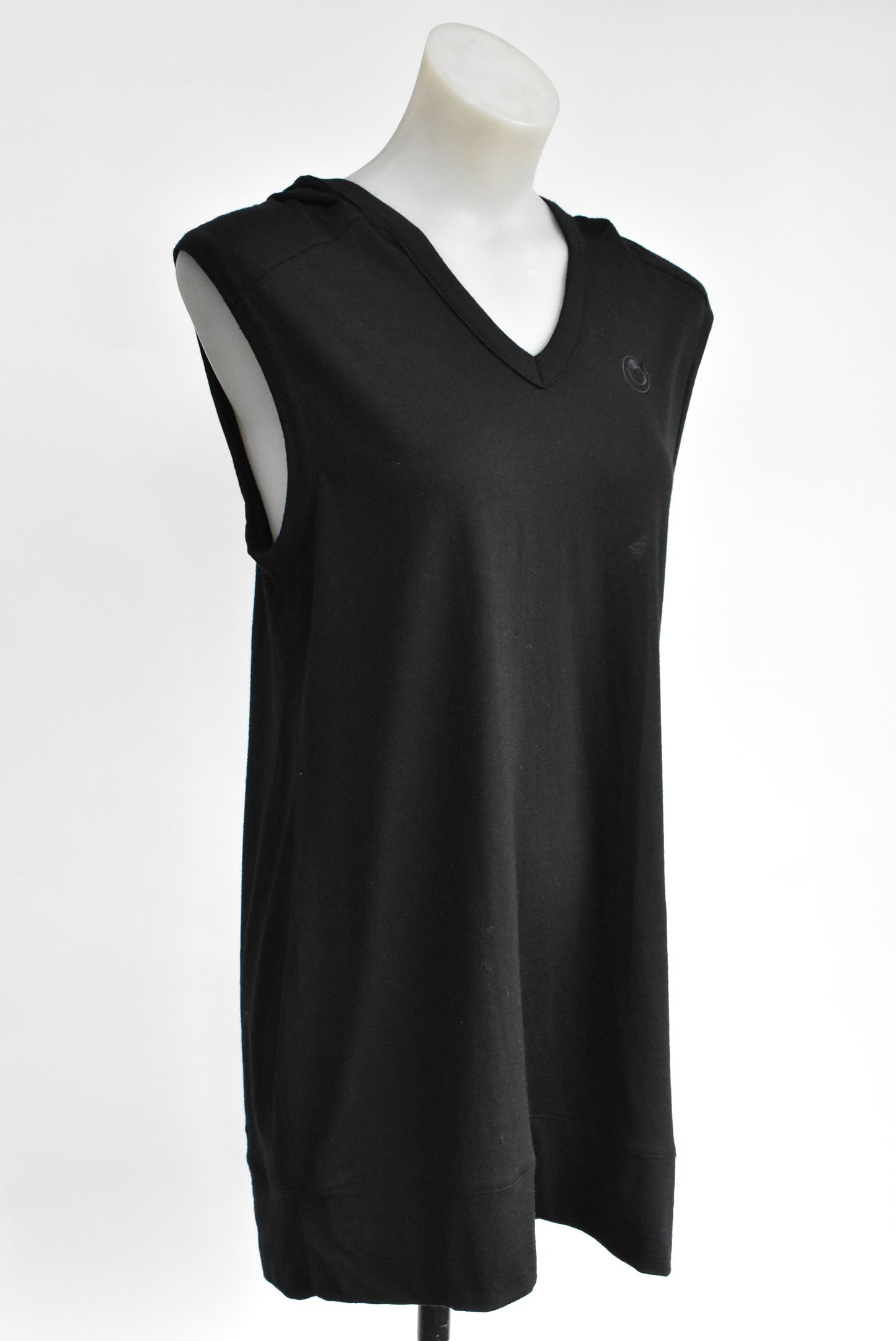Glowing Sky hooded sleeveless merino top, 16