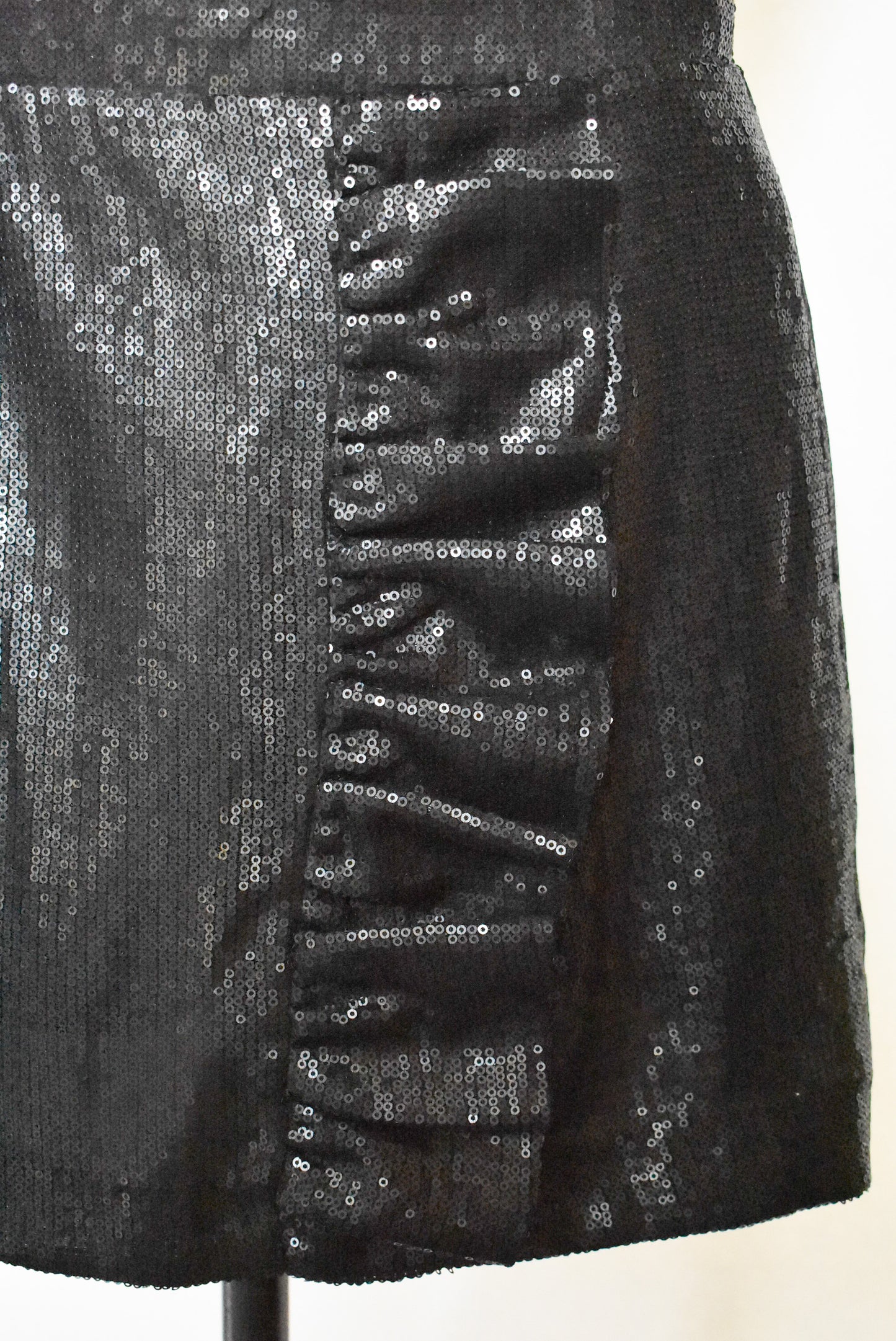 Witchery sequined skirt, 8