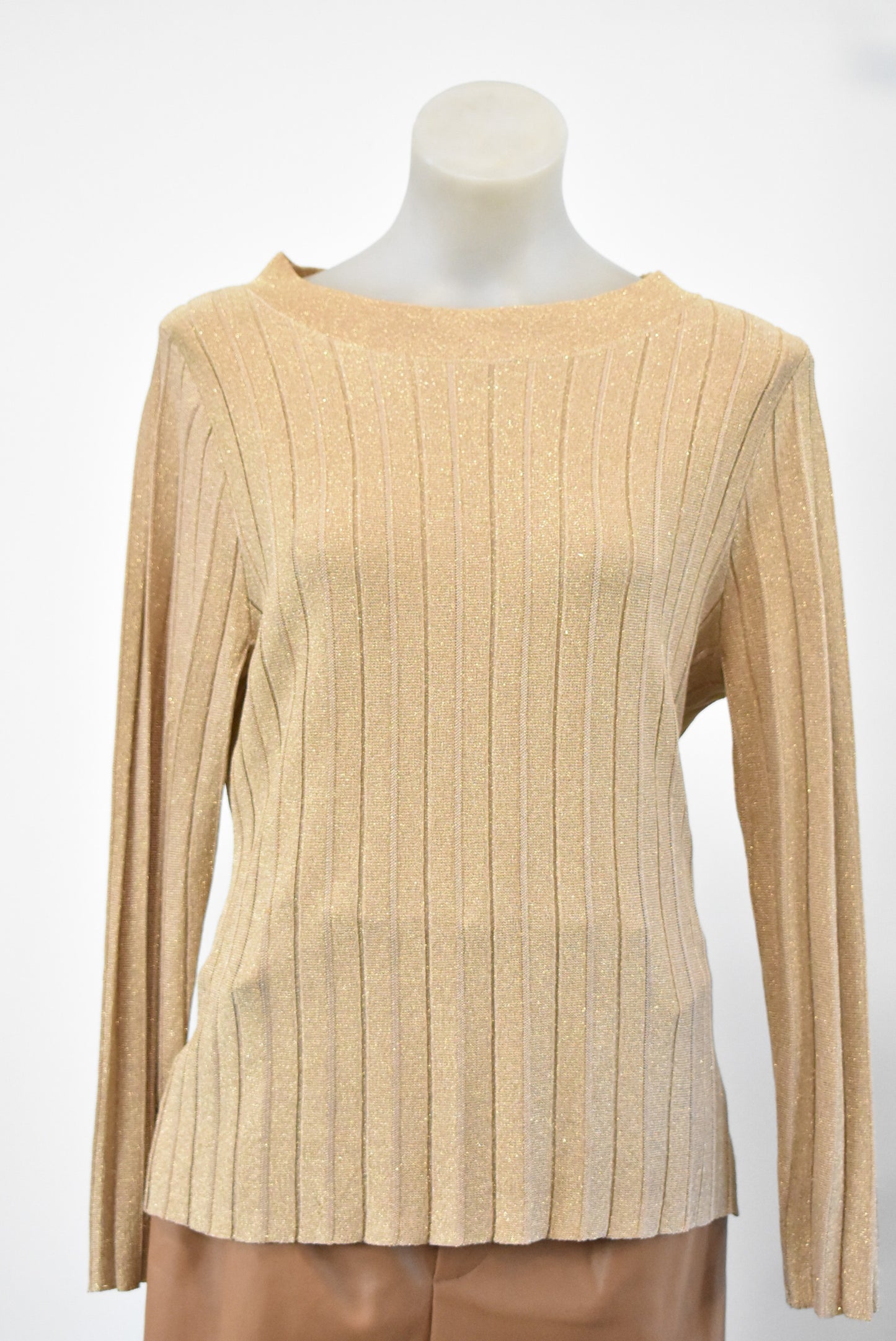 Gold jumper L