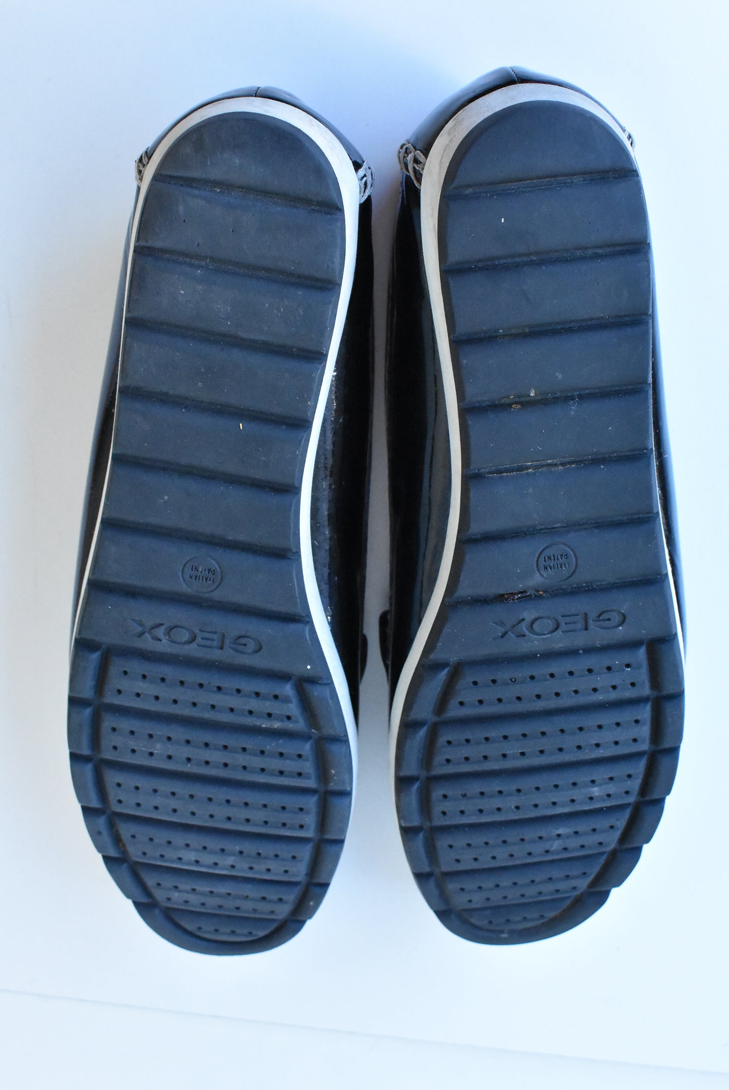 Geox Black patent leather shoes Sz 40