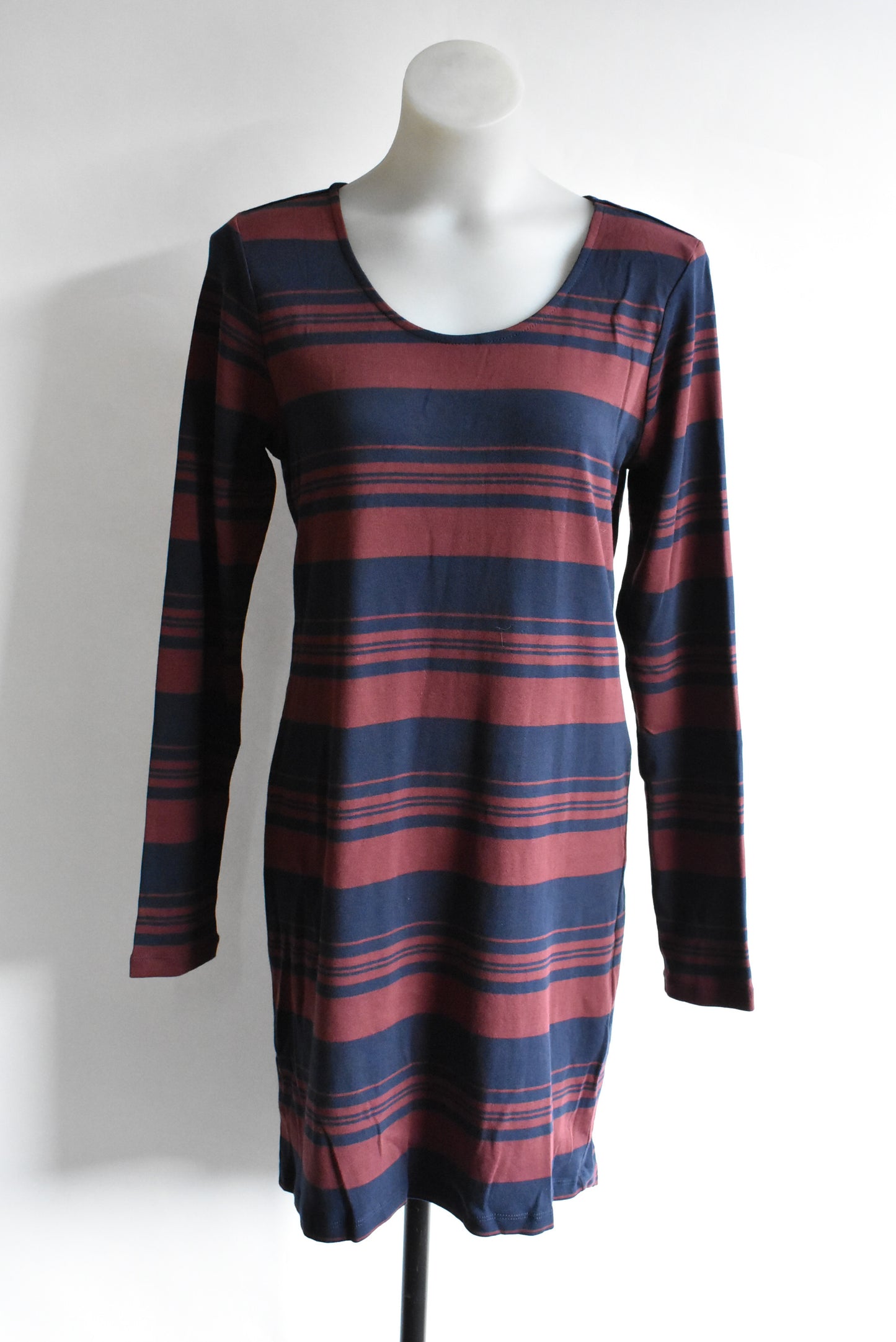 Max long sleeve dress, M