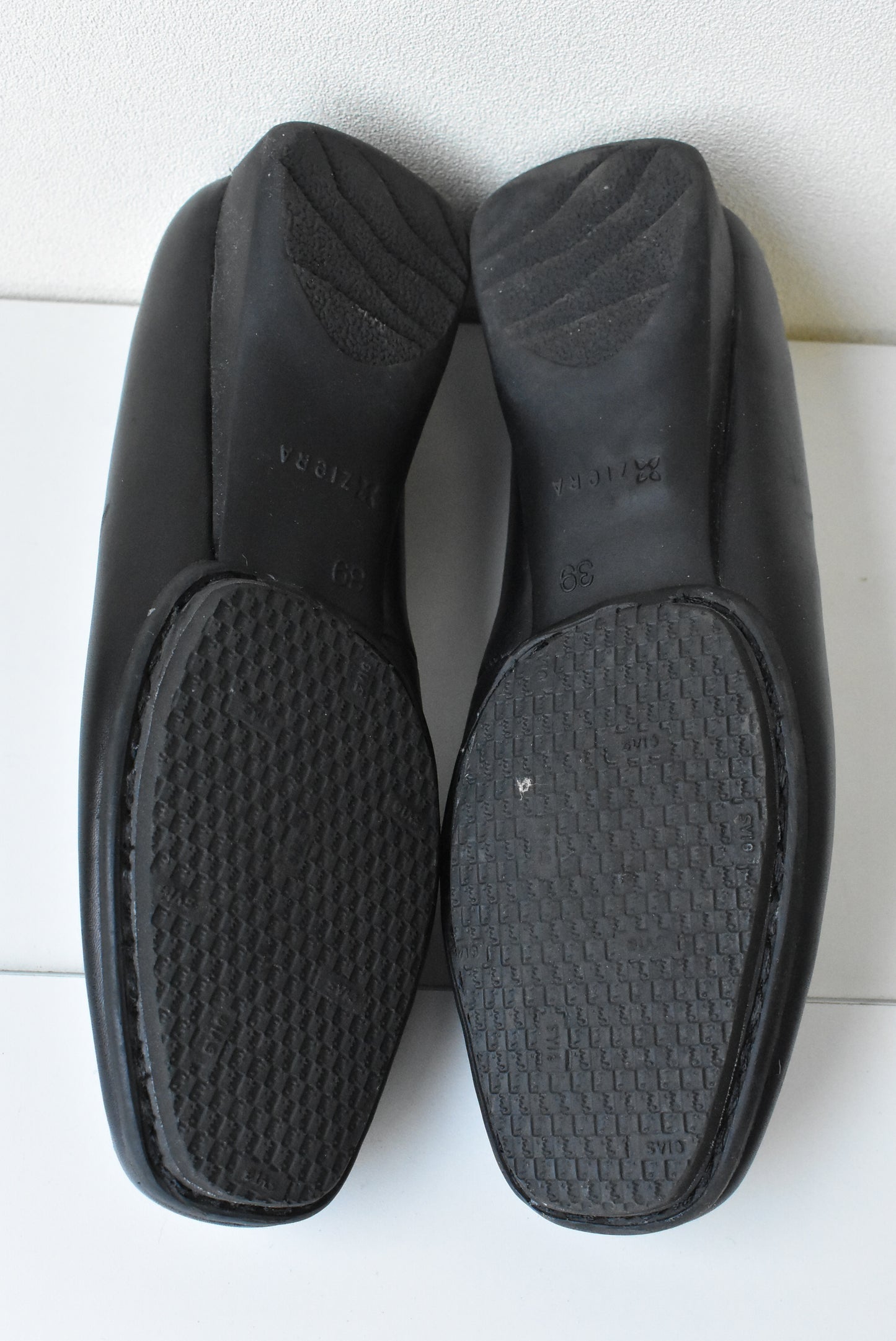Ziera black leather women's shoes, size 39