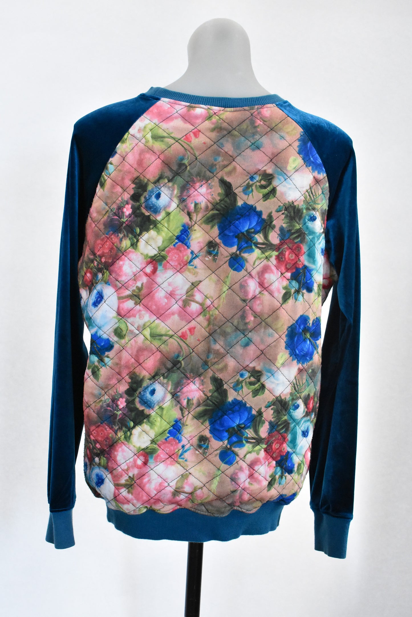 Federation floral sweater, M