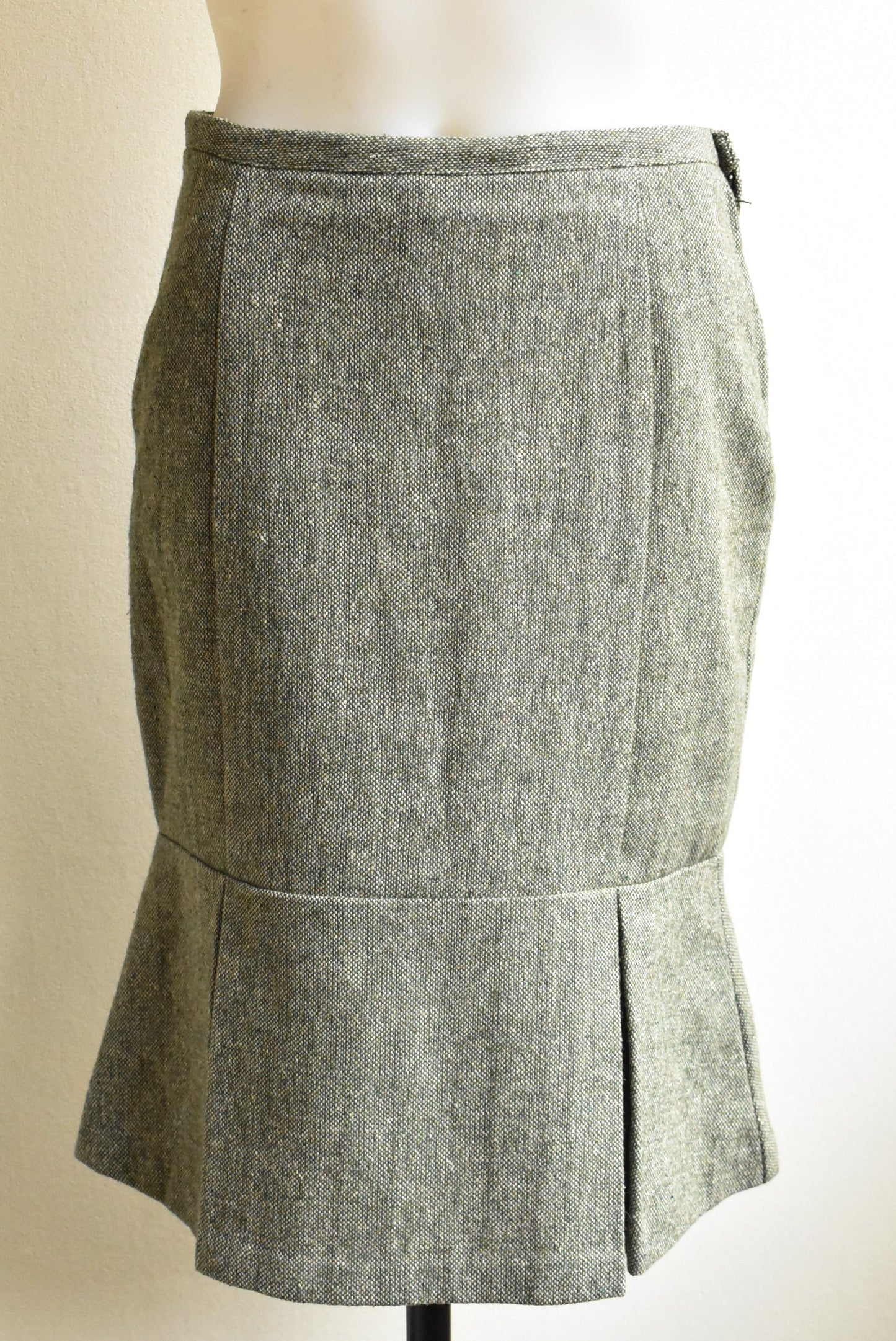 Endless Spirit green skirt. S