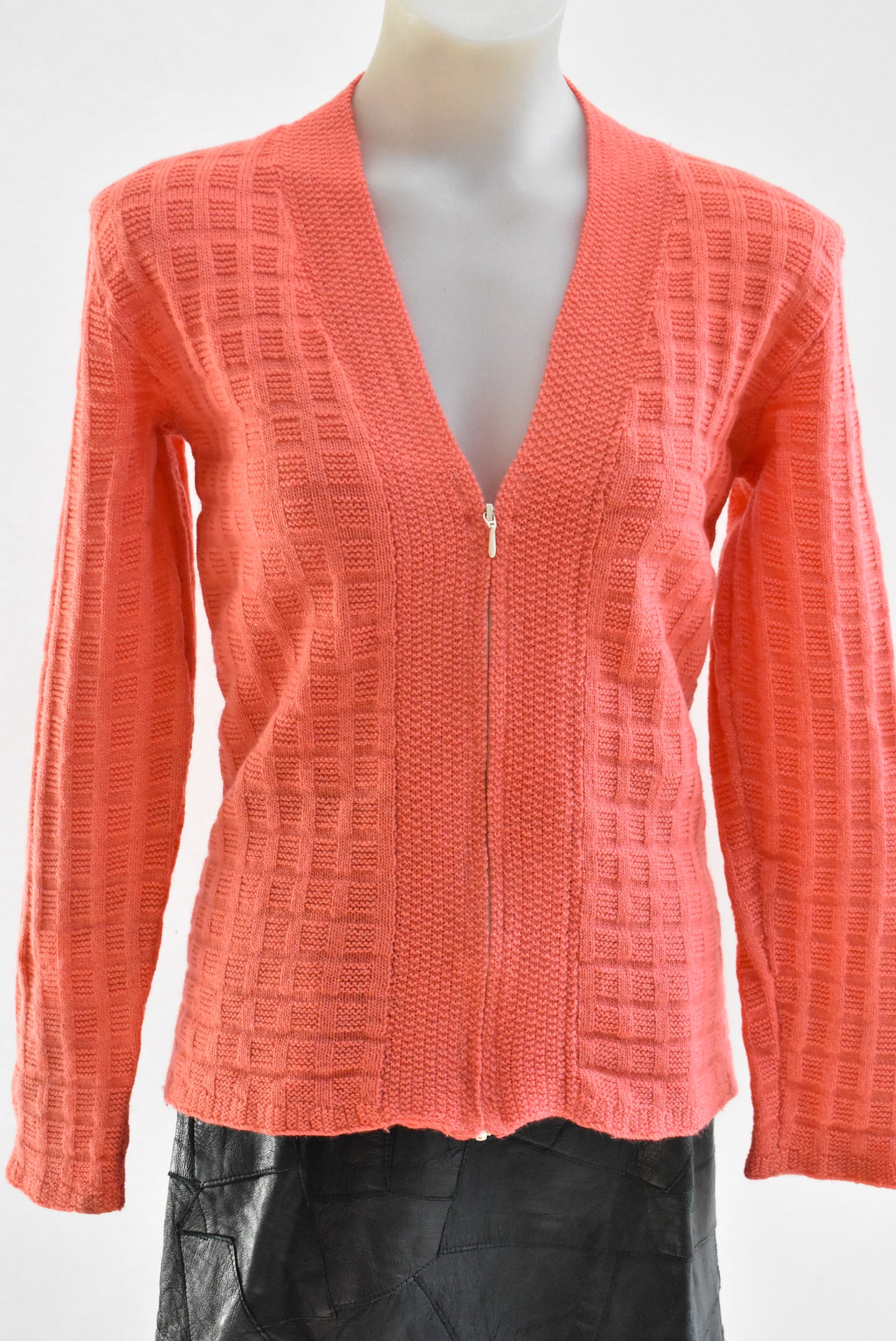 Vintage coral cable knit zip up, S