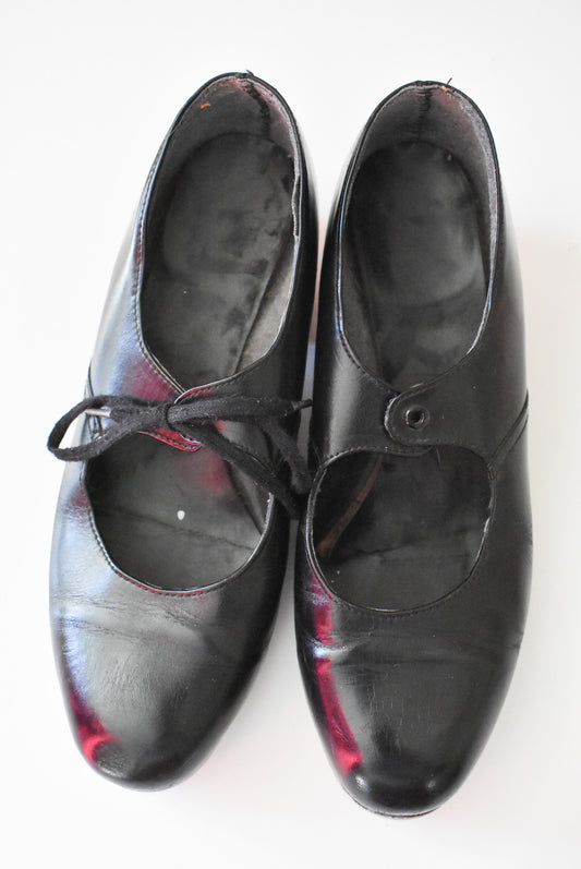 Leather tap shoes, Size 6 1/2