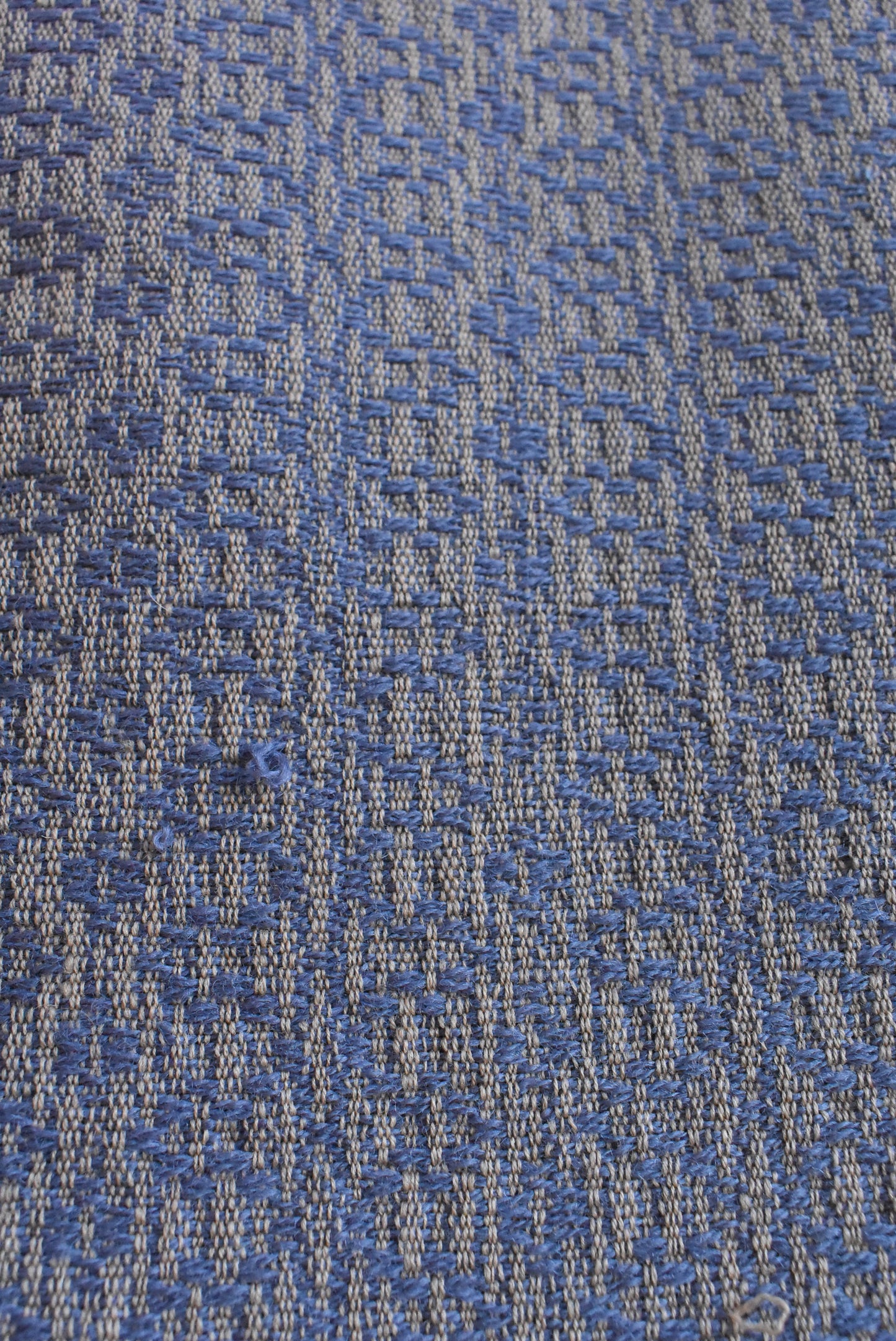 Hand-loomed wool blanket
