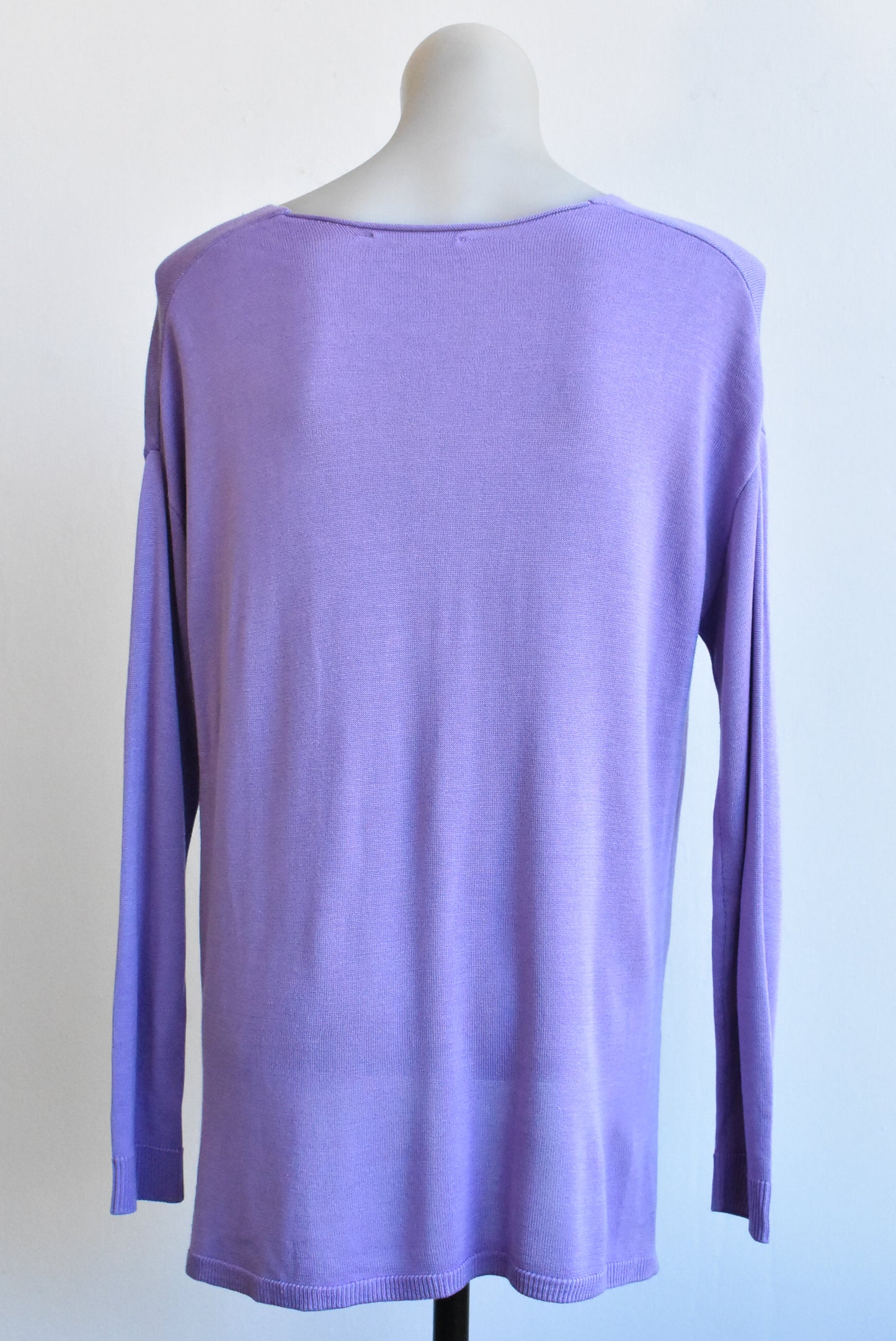 Decjuba lilac v-neck long sleeve top, size M