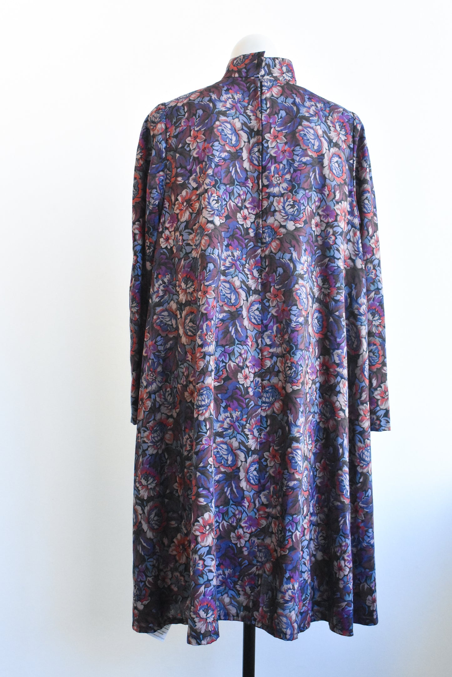 Long sleeve high necked floral dress with pockets, L