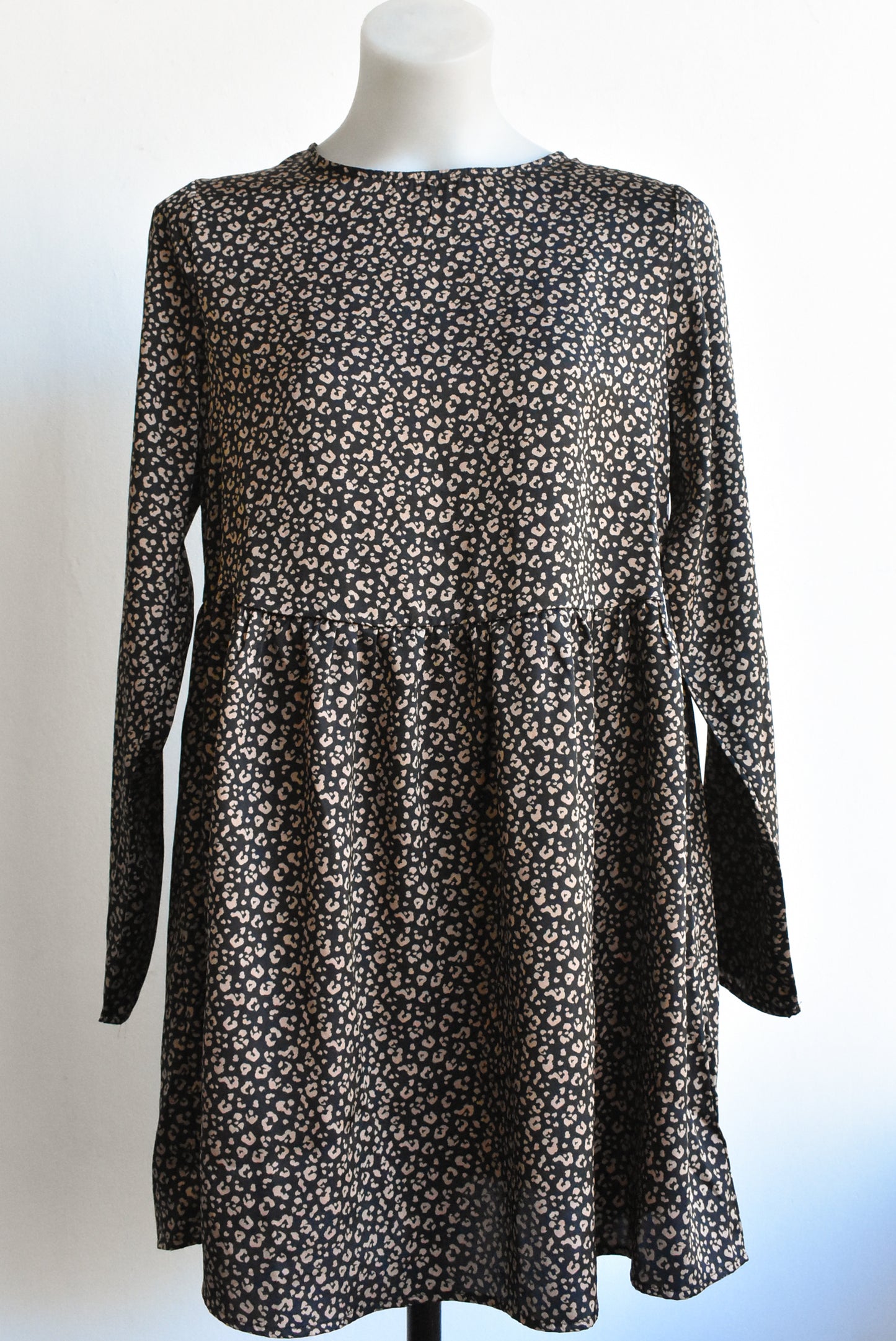 Atmos & Here animal-ish print babydoll style dress, 10