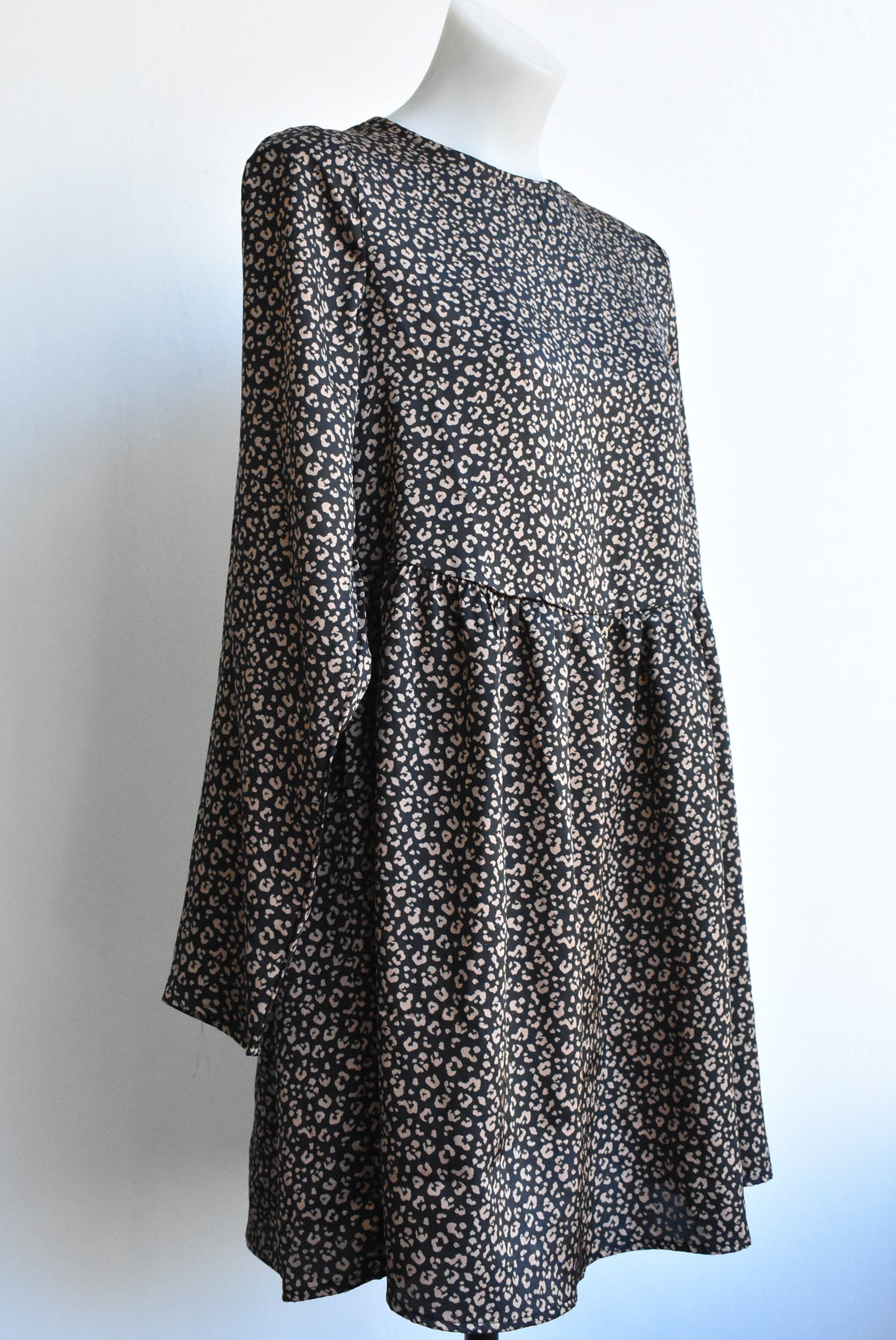 Atmos & Here animal-ish print babydoll style dress, 10