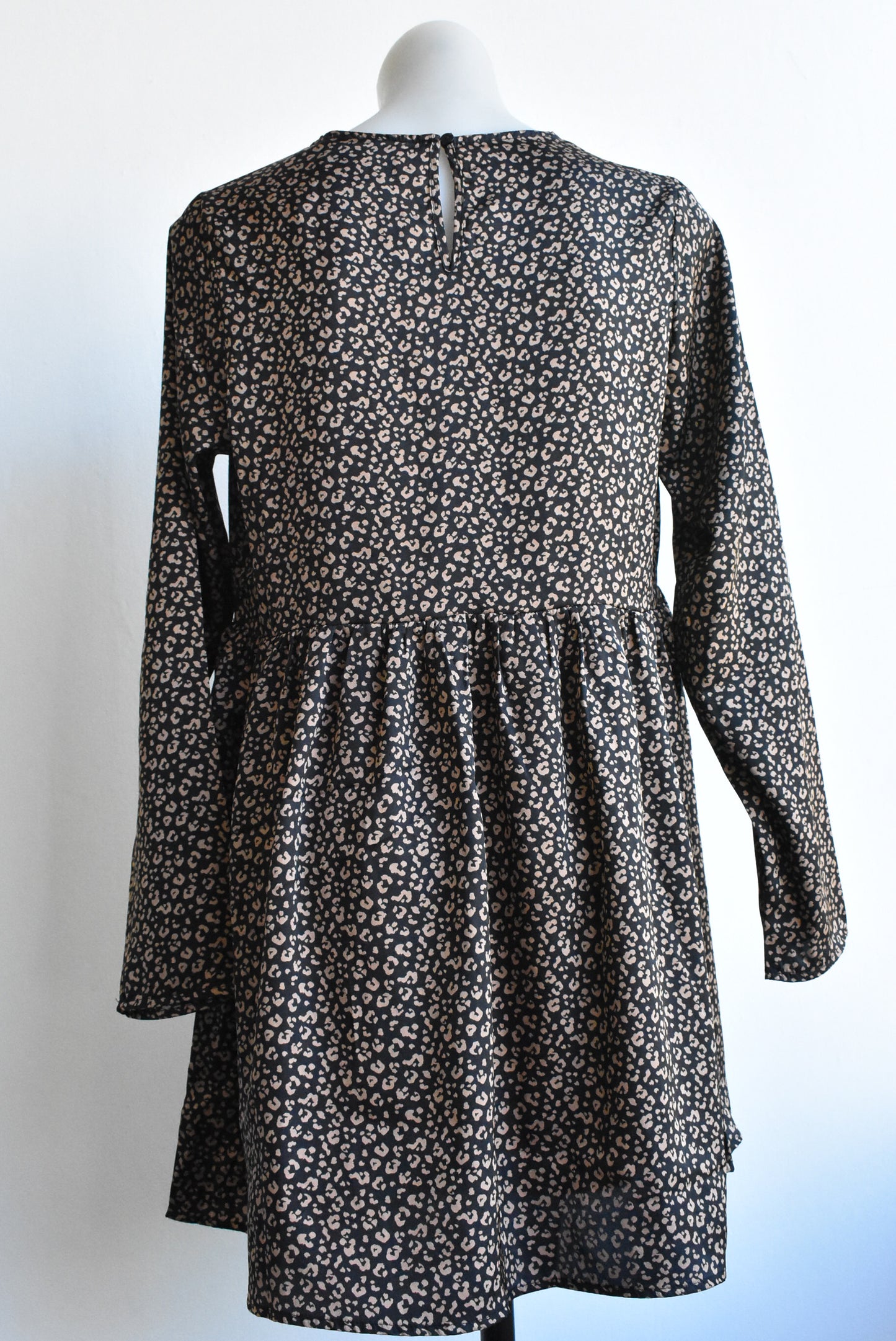 Atmos & Here animal-ish print babydoll style dress, 10
