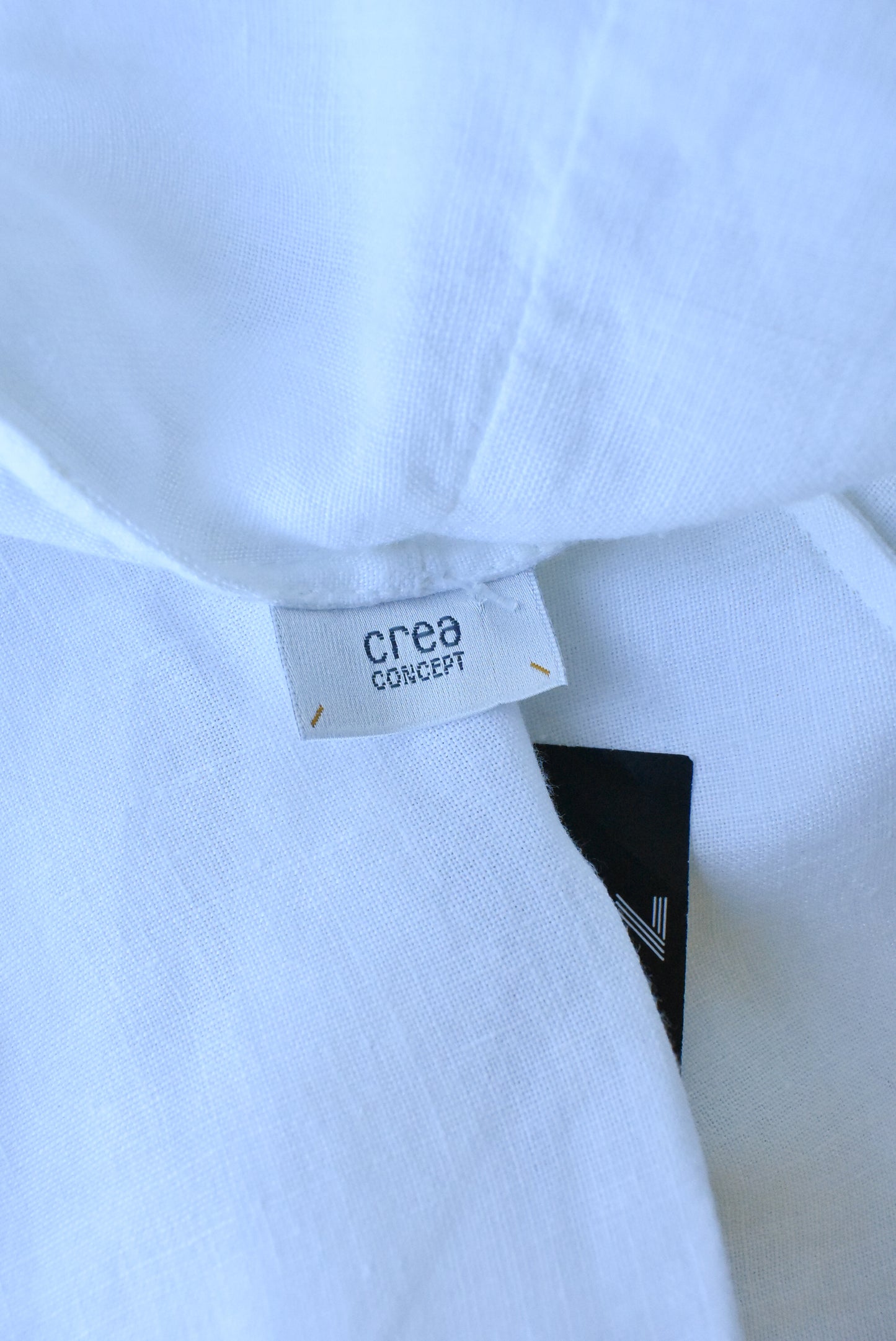 Crea Concept white linen shrug, 42