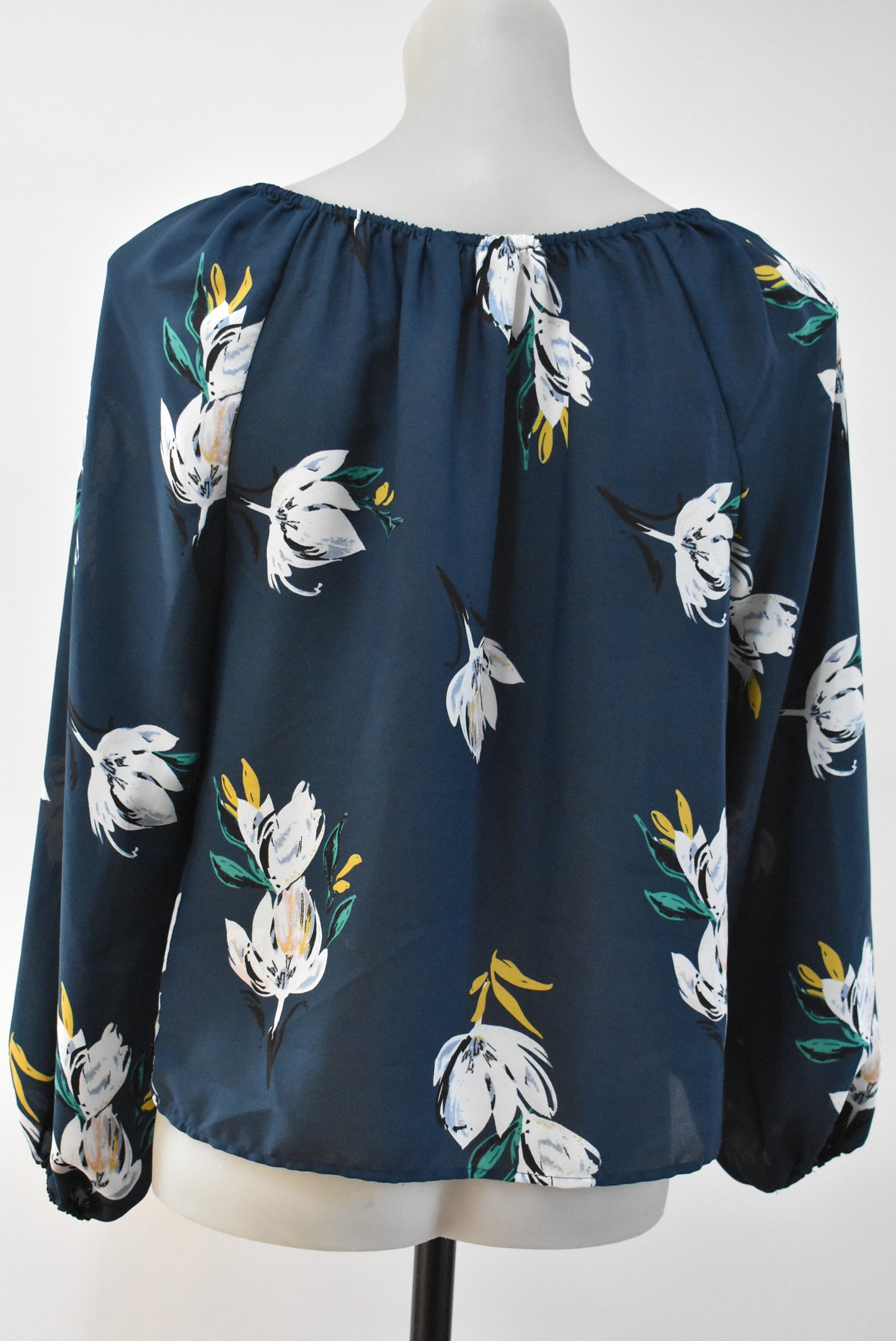 Whistle tie front top, 10