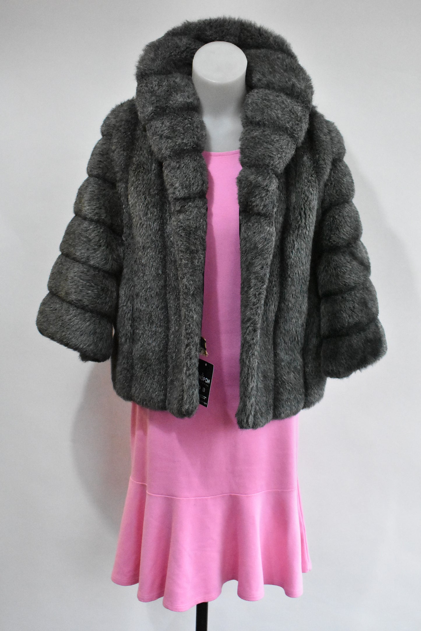 Hy Rose retro faux fur capelet made in nz, size 14