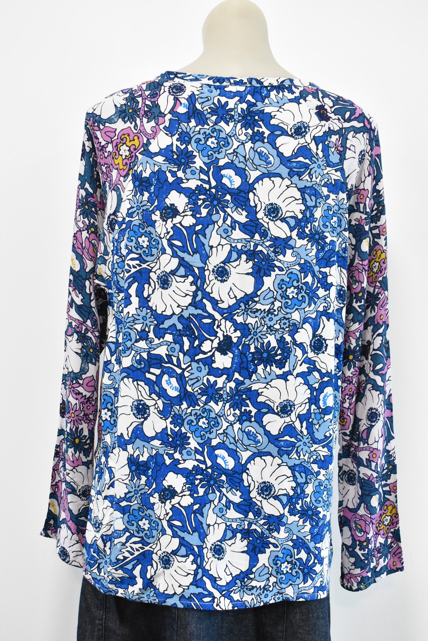 New Lands (NZ) floral top, 12