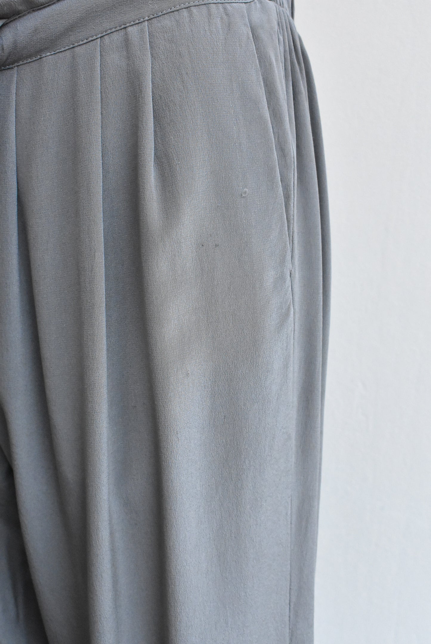 Max grey 100% silk pants, size 10