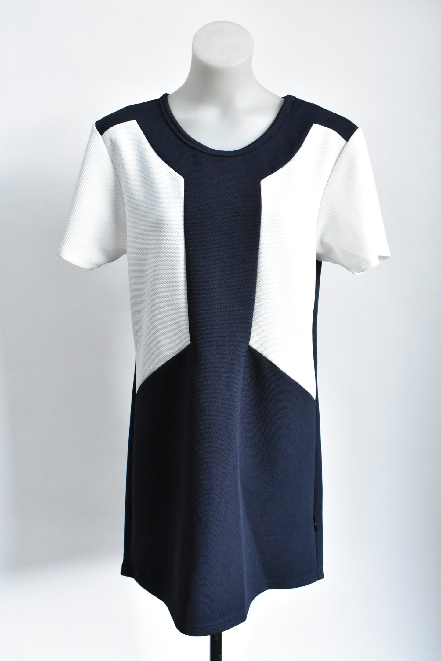 Ilabb navy and white dress, L