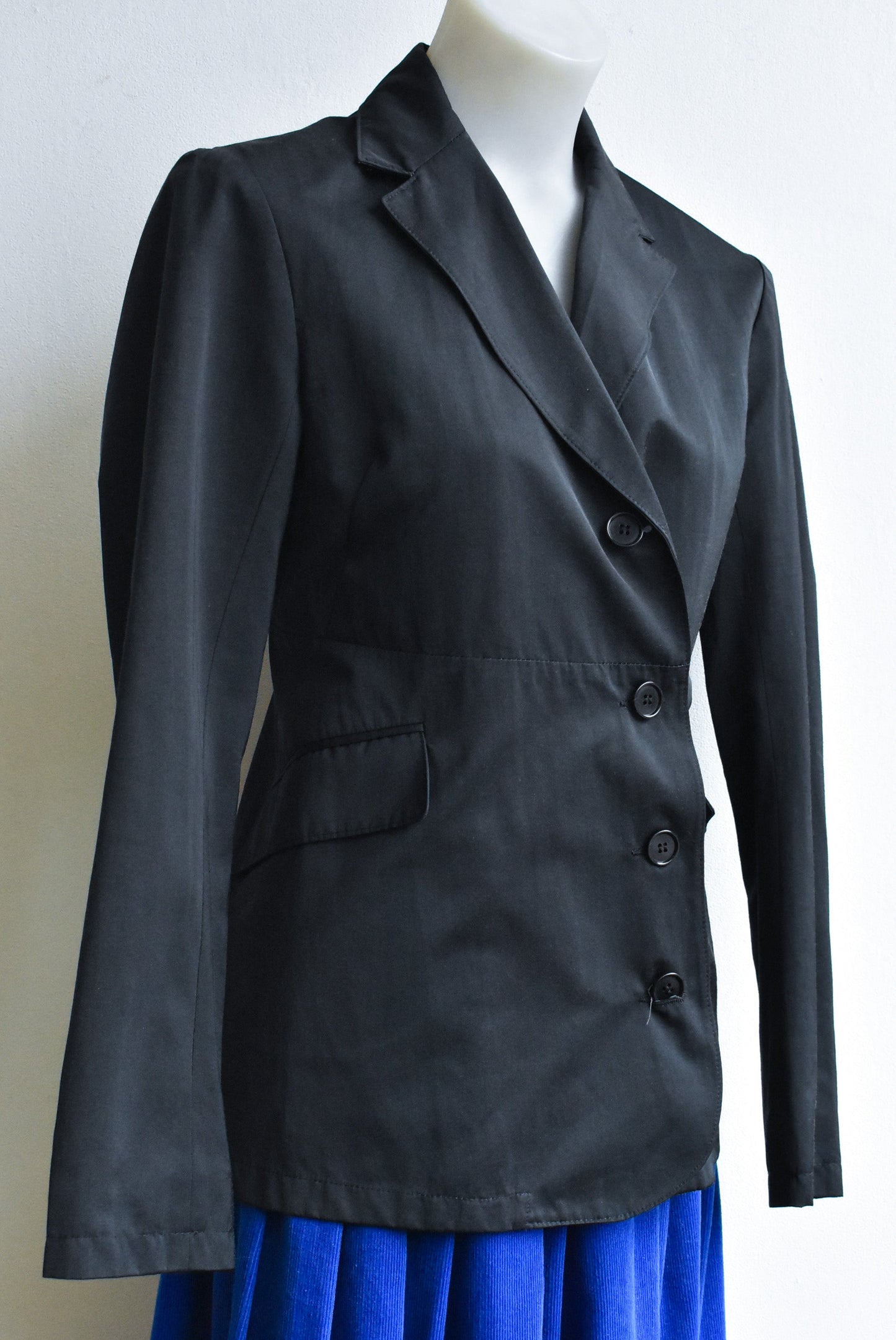 Ashley Fogel black blazer with pockets, size 10