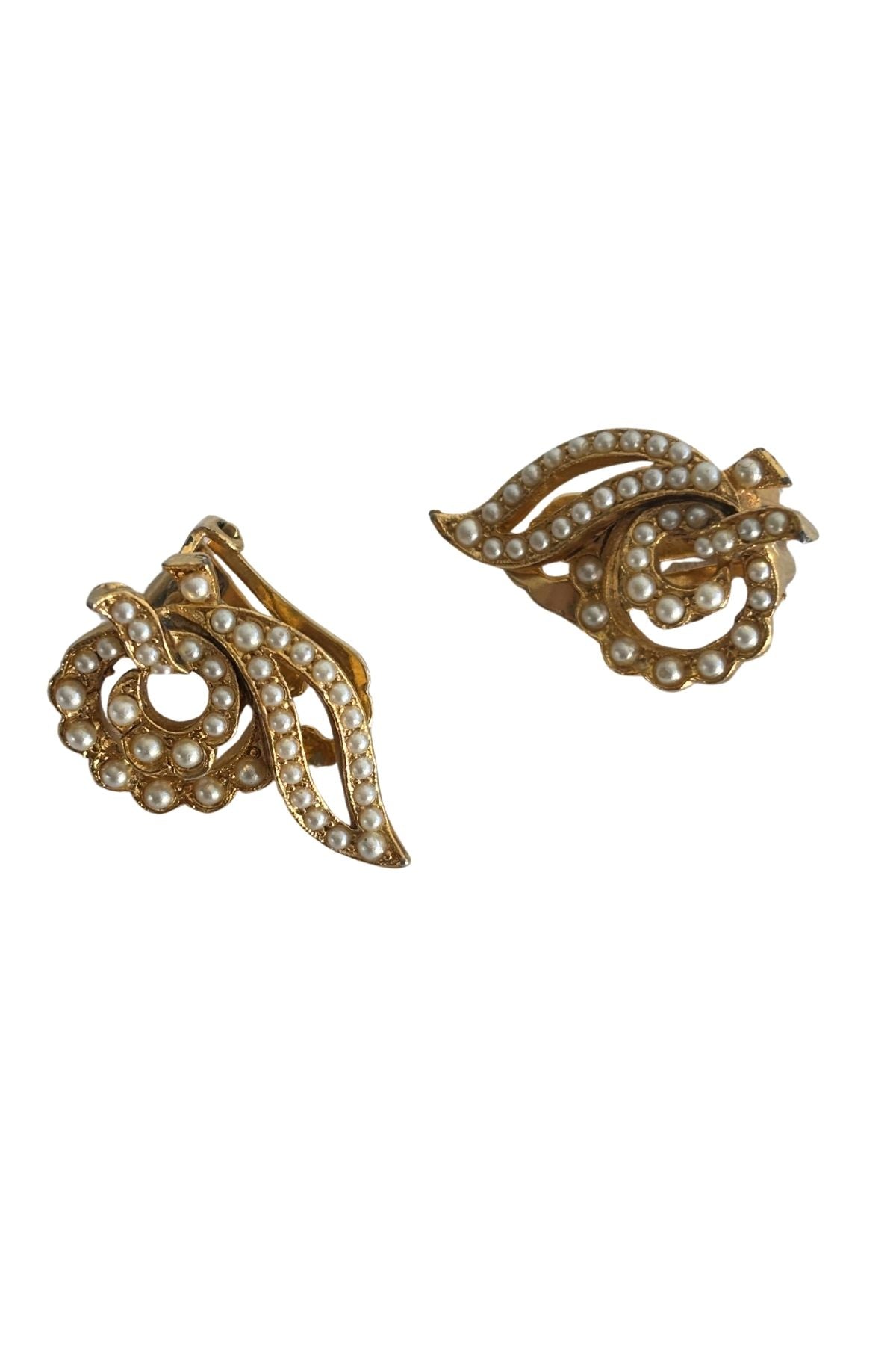 Vintage faux pearl clip on earrings