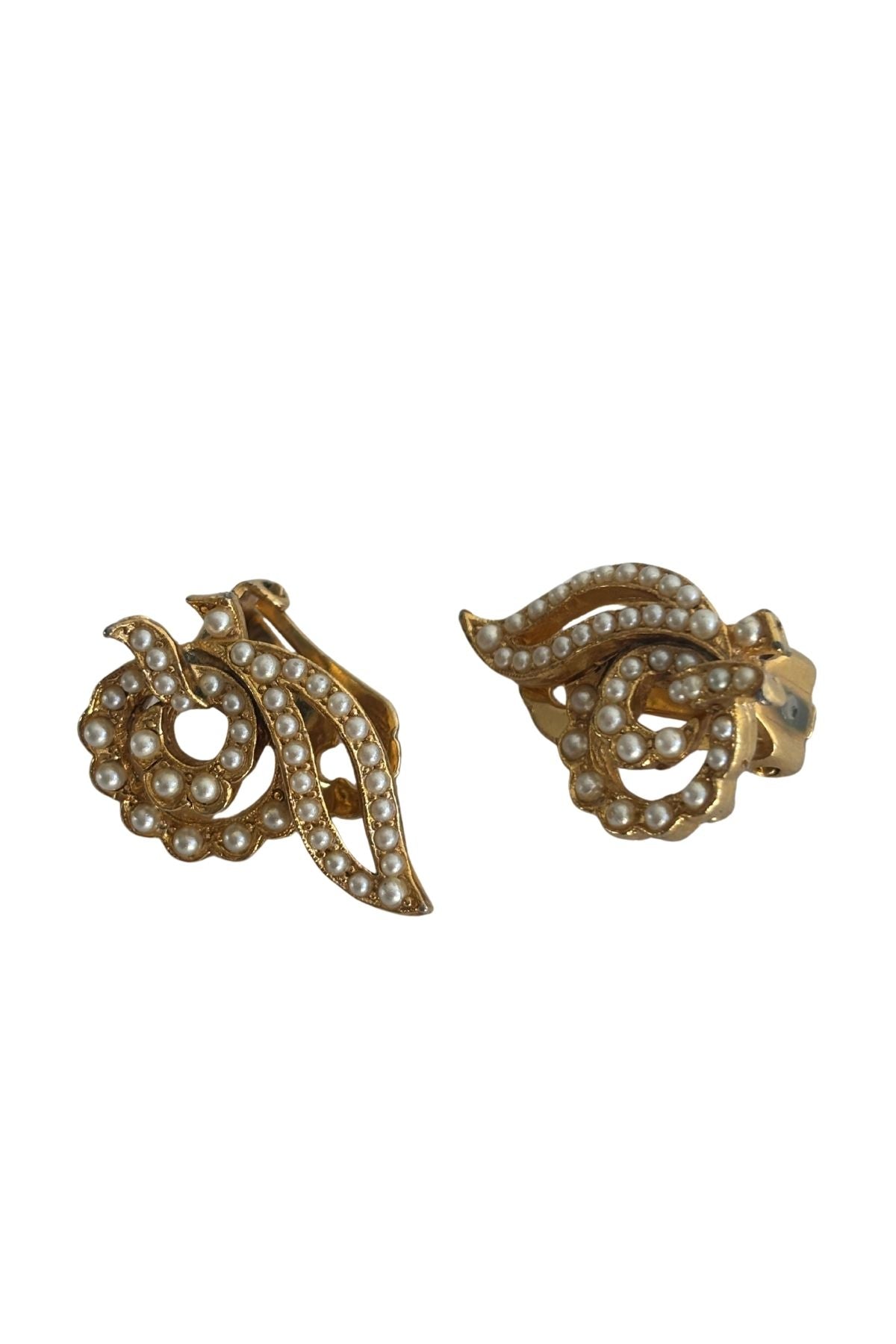 Vintage faux pearl clip on earrings