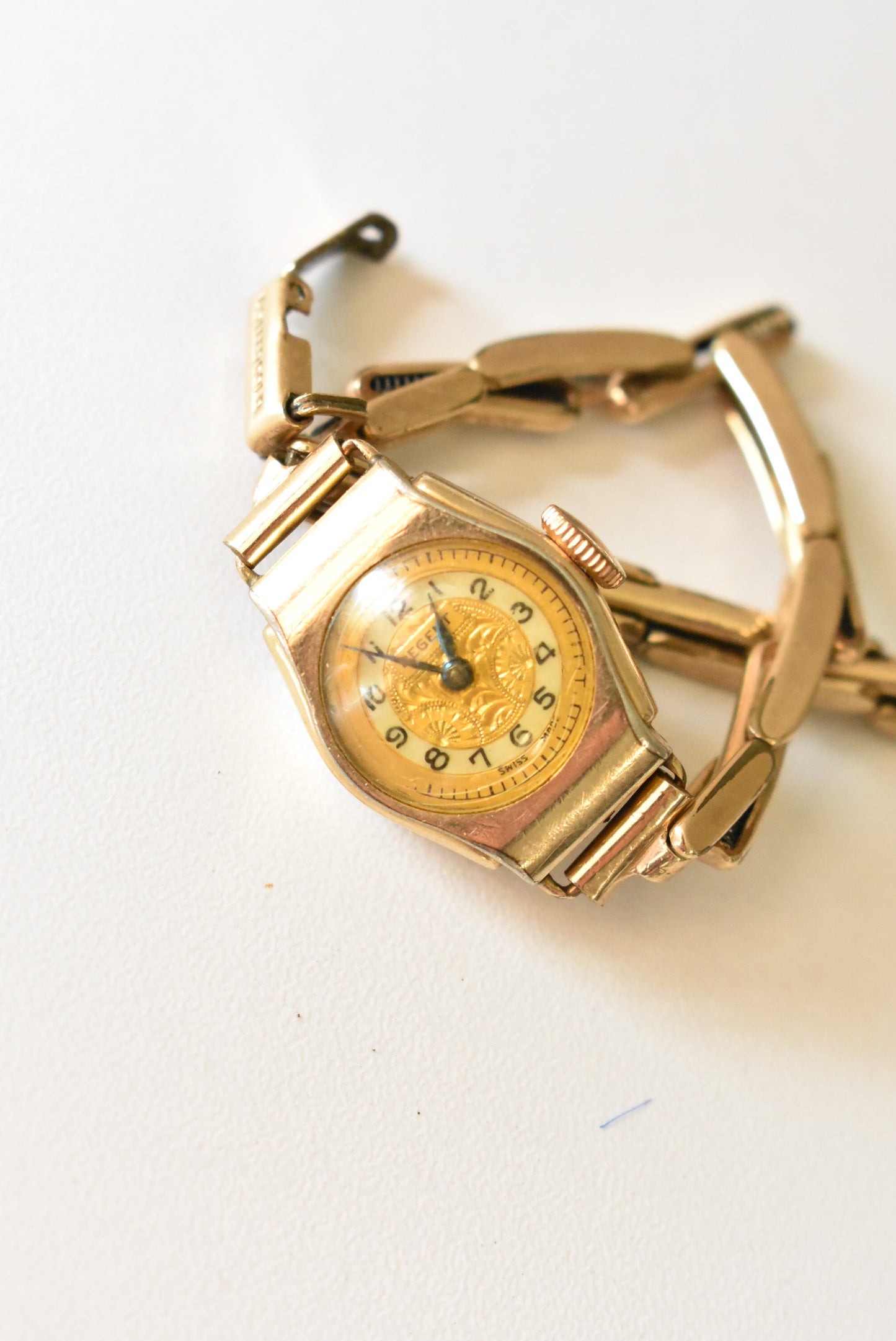 Vintage Regent 9ct rolled gold Swiss made watch