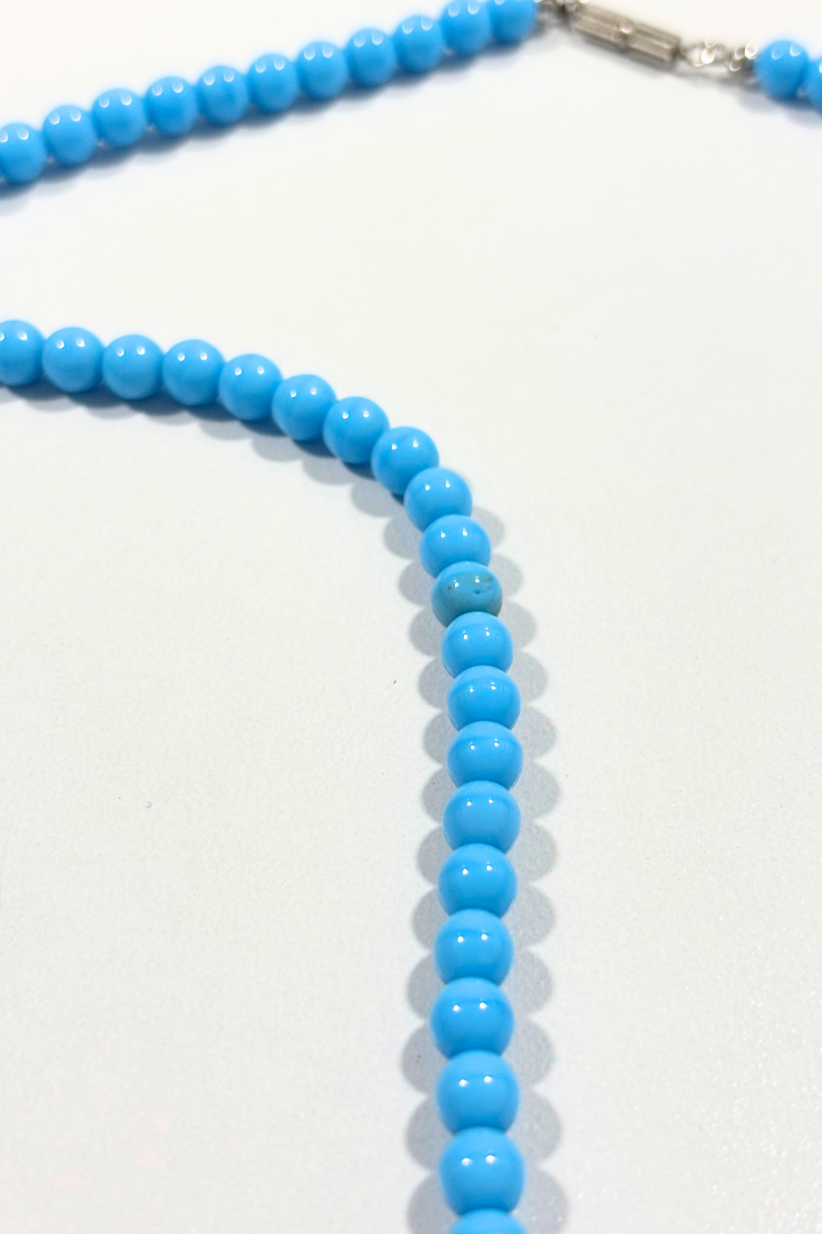 Vintage blue glass beaded necklace