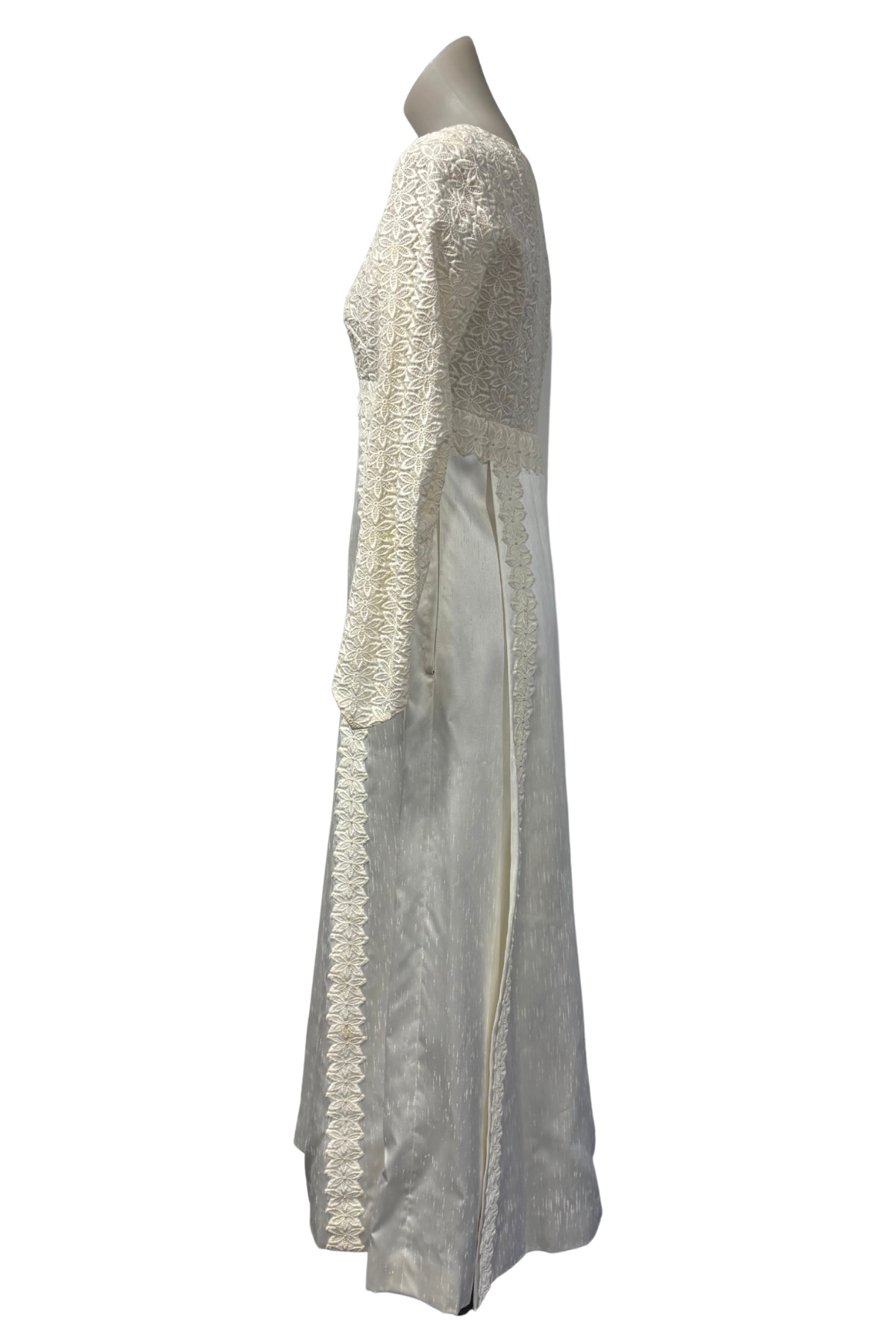 1960/70's Beautifully simple A-line wedding dress, S