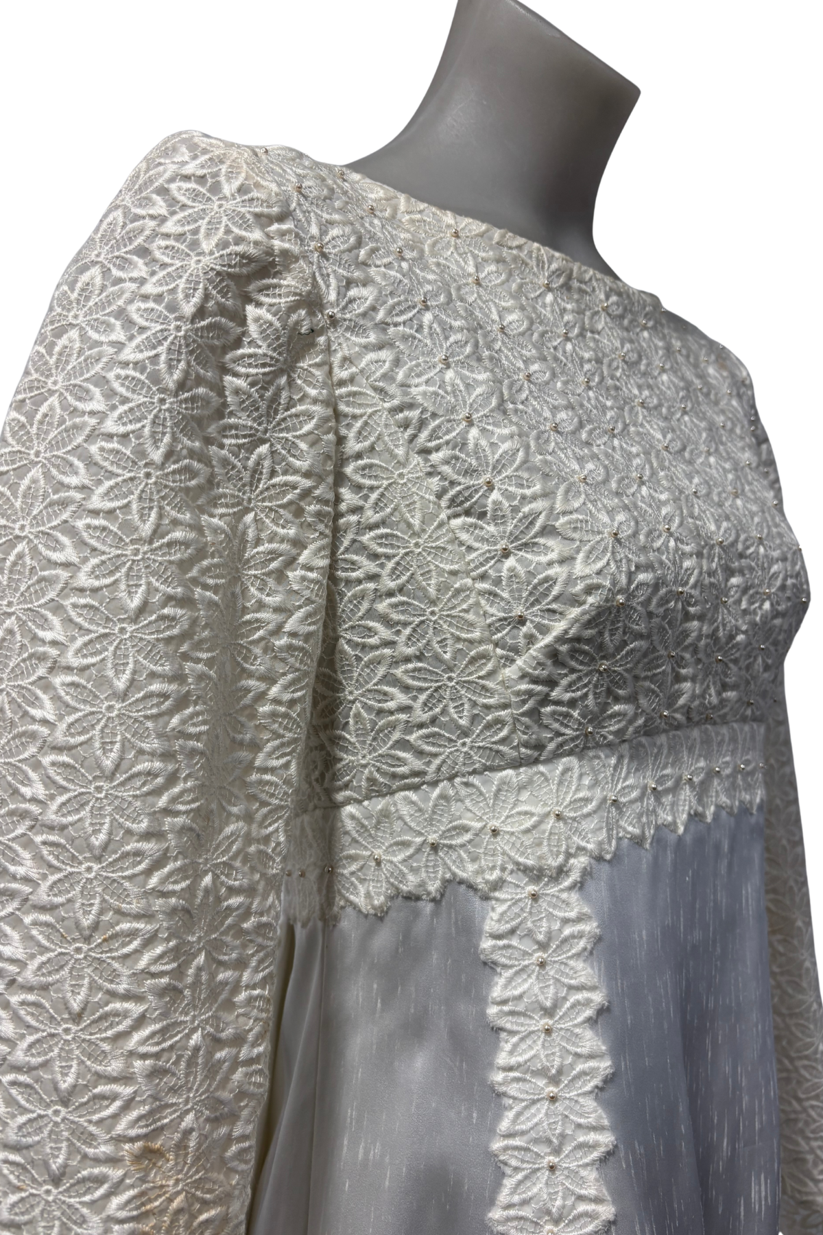1960/70's Beautifully simple A-line wedding dress, S