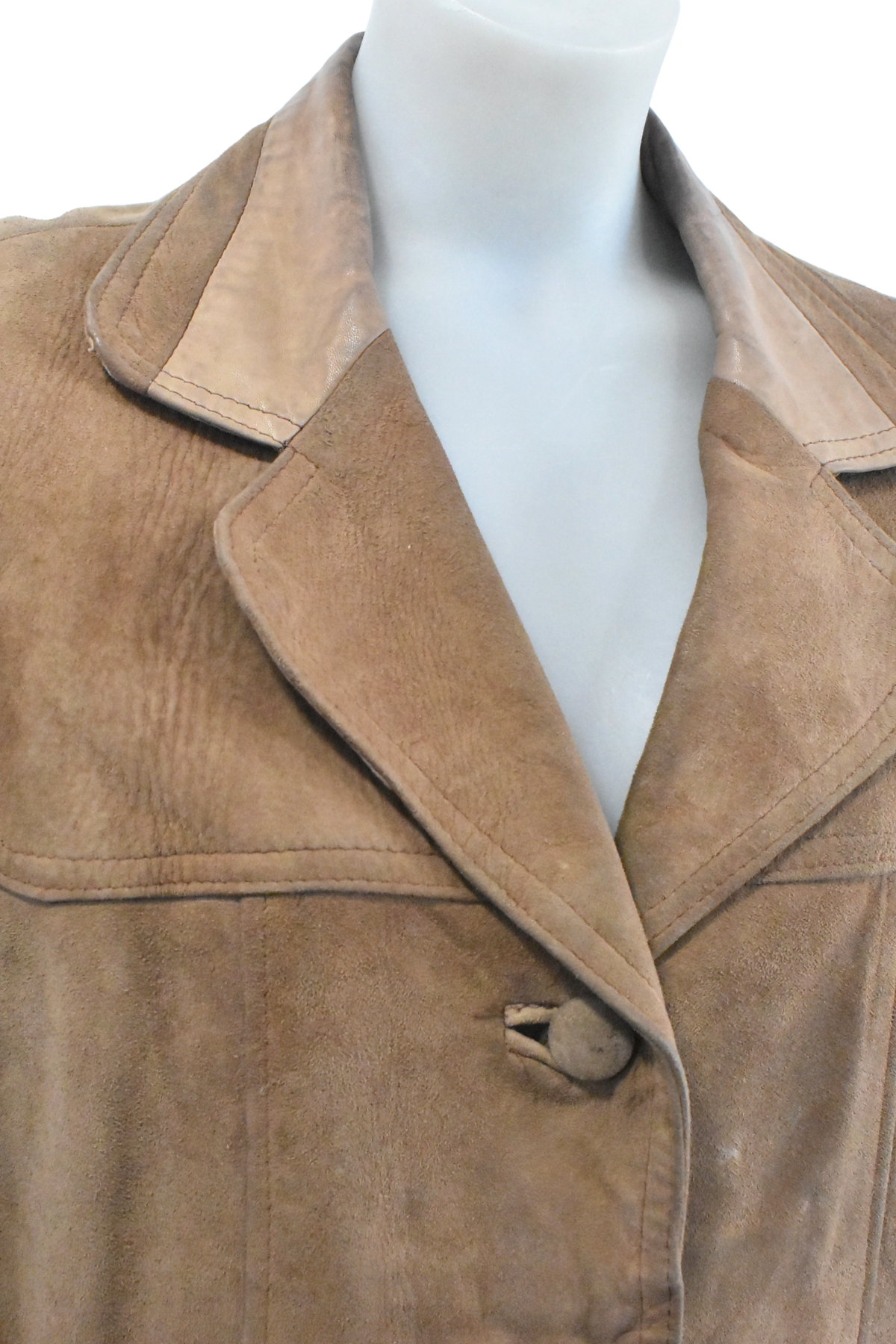 1970's Skin Deep Dunedin made creamy brown suede leather jacket, 16