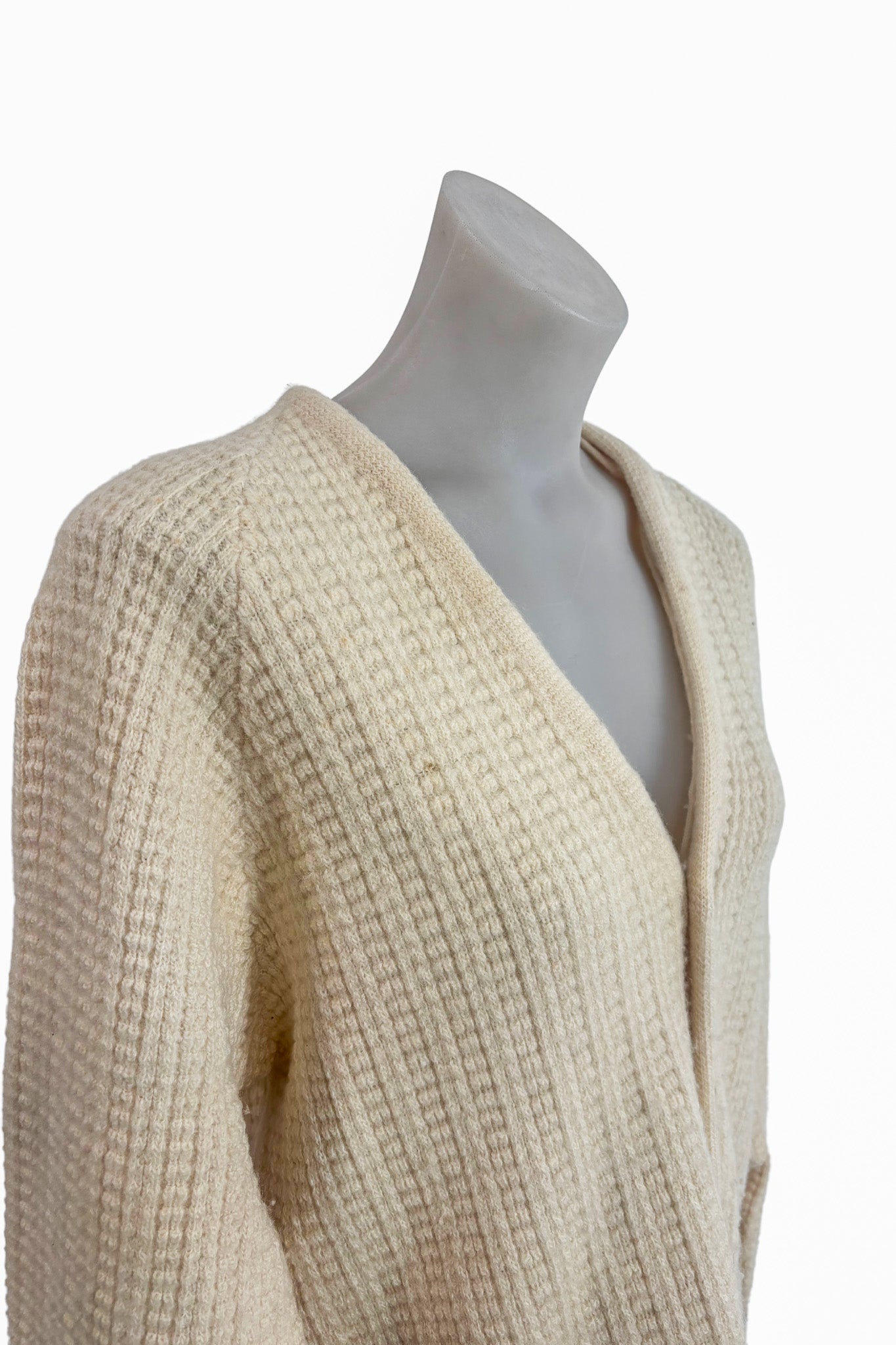 Skerry NZ made virgin wool cream cardigan, OS