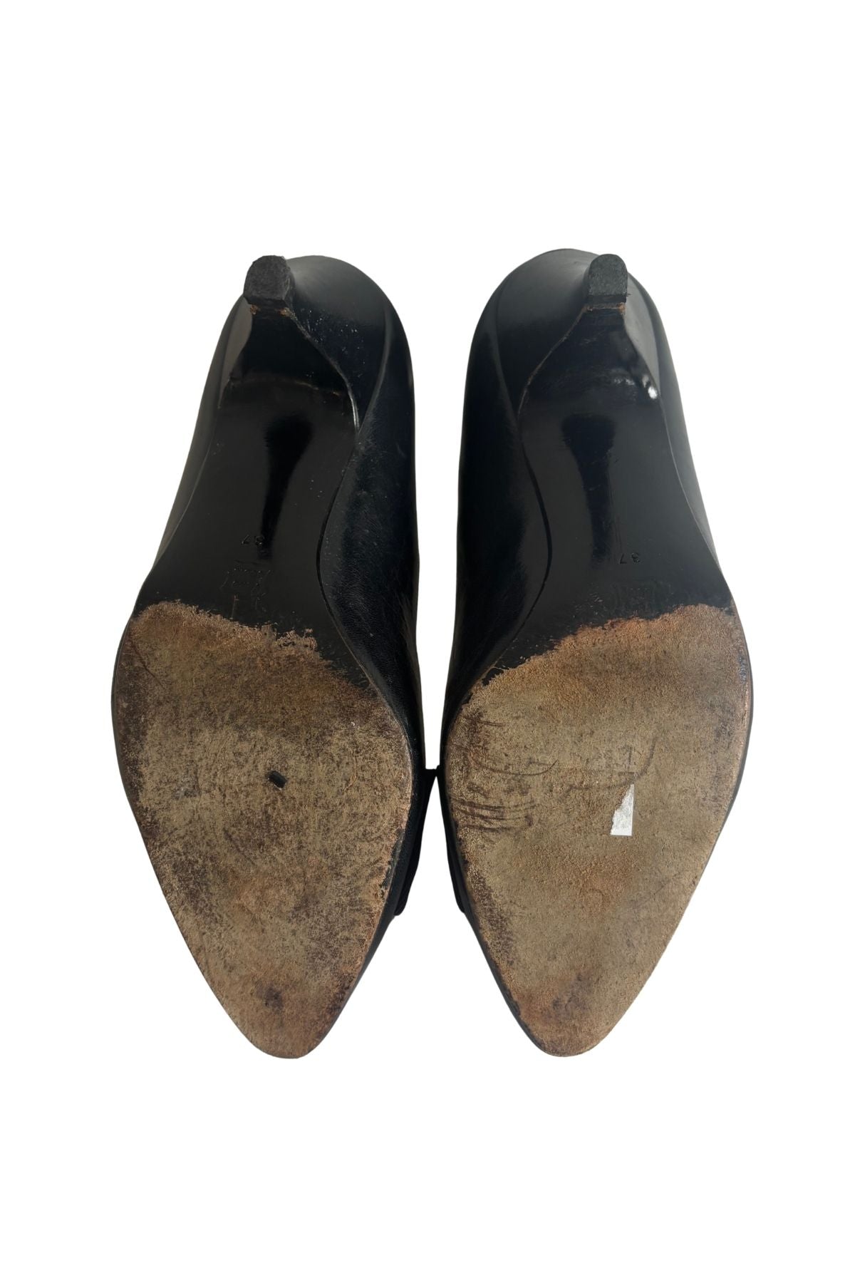 Bruno Magli Italian made leather kitten heels, 37