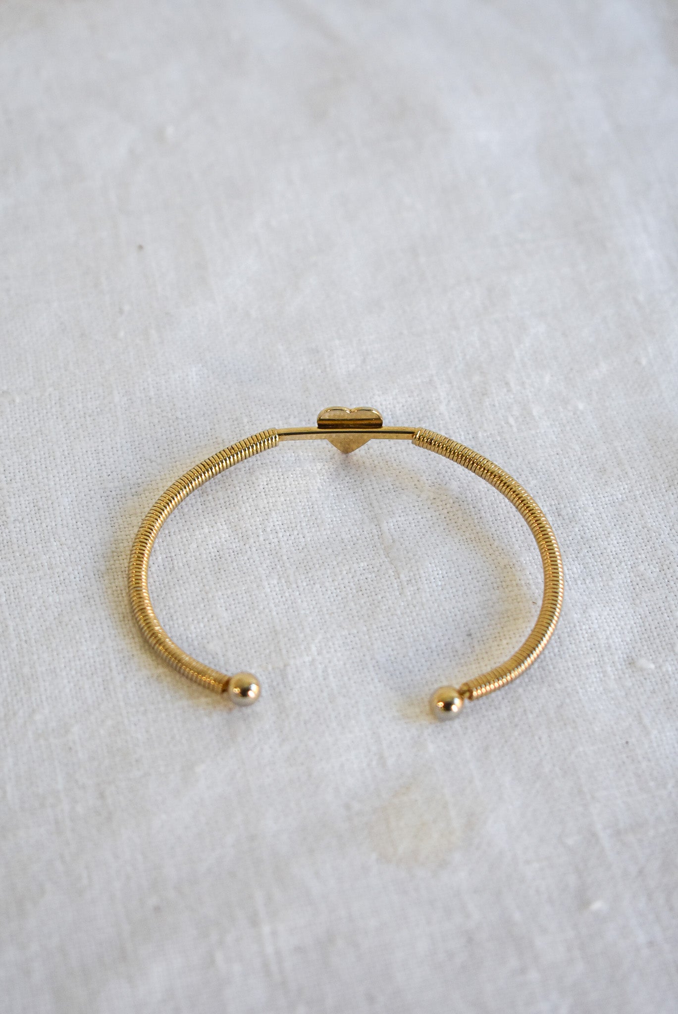 Dainty heart bangle