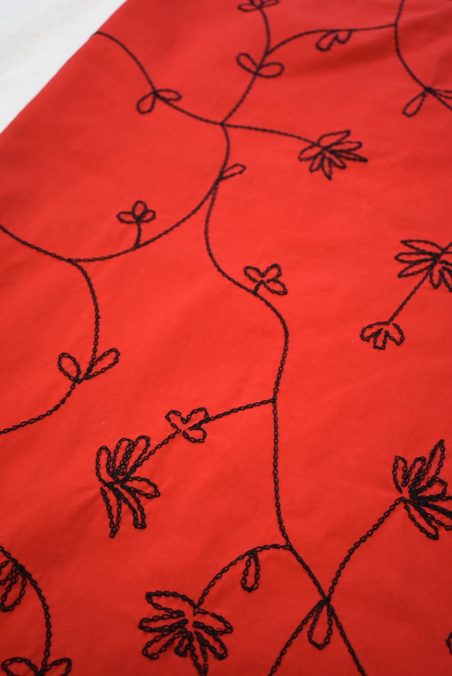 Unique red flower embroidered skirt, S/M