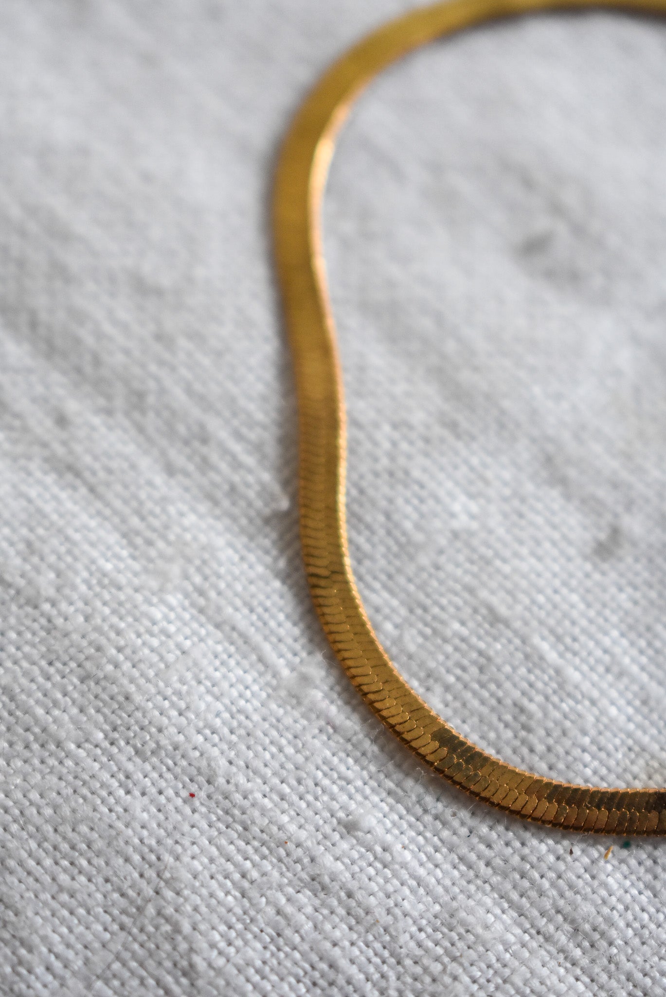 Golden snake chain bracelet