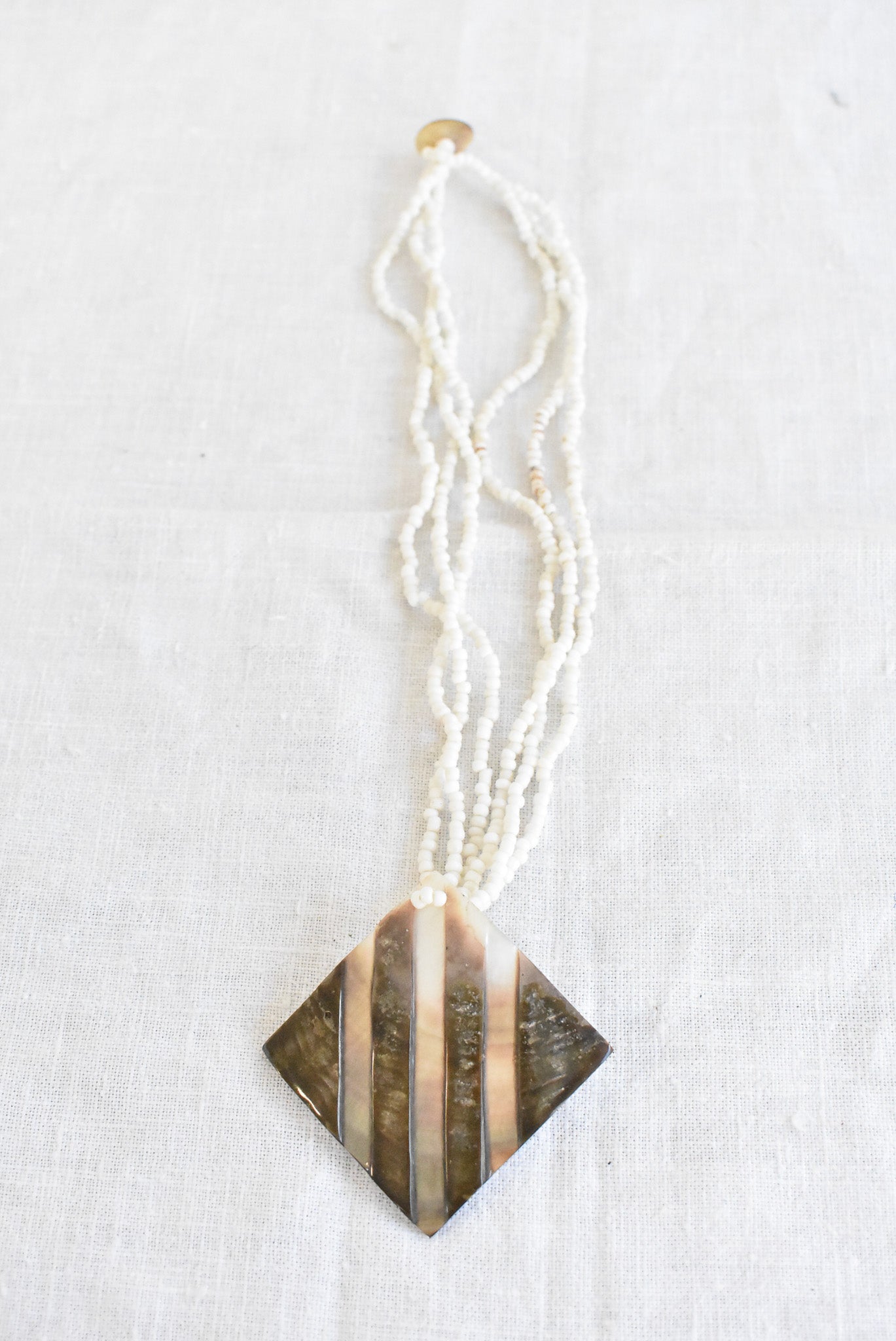 Gorgeous shell statement necklace