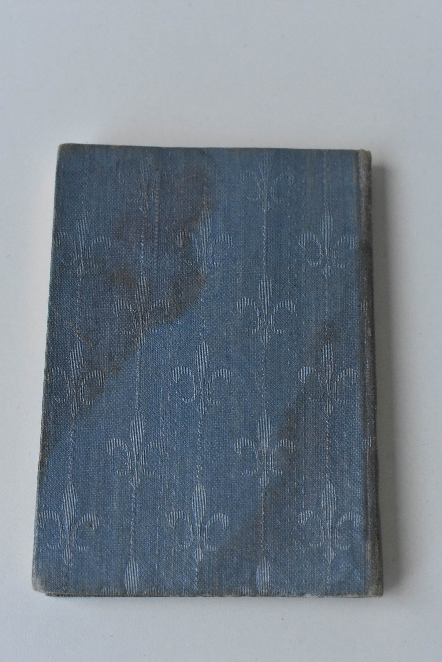 Tennyson's In Memoriam 1911 gilt-edged chapbook